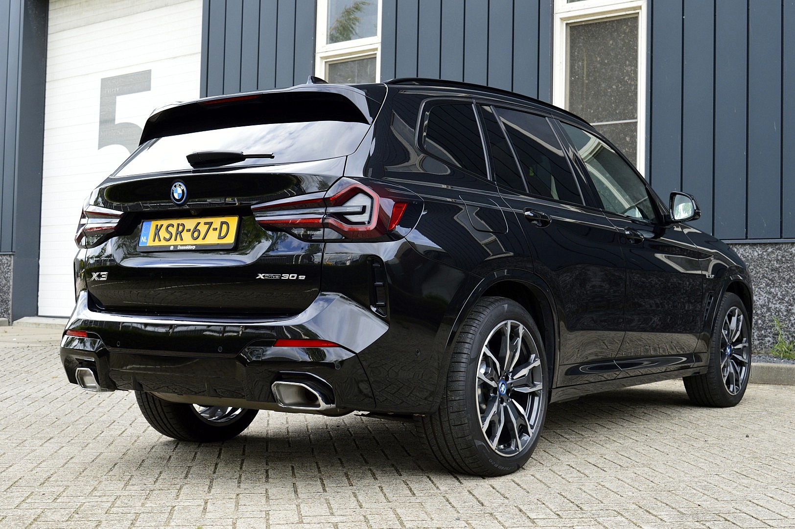Foto van BMW X3 Xdrive30e