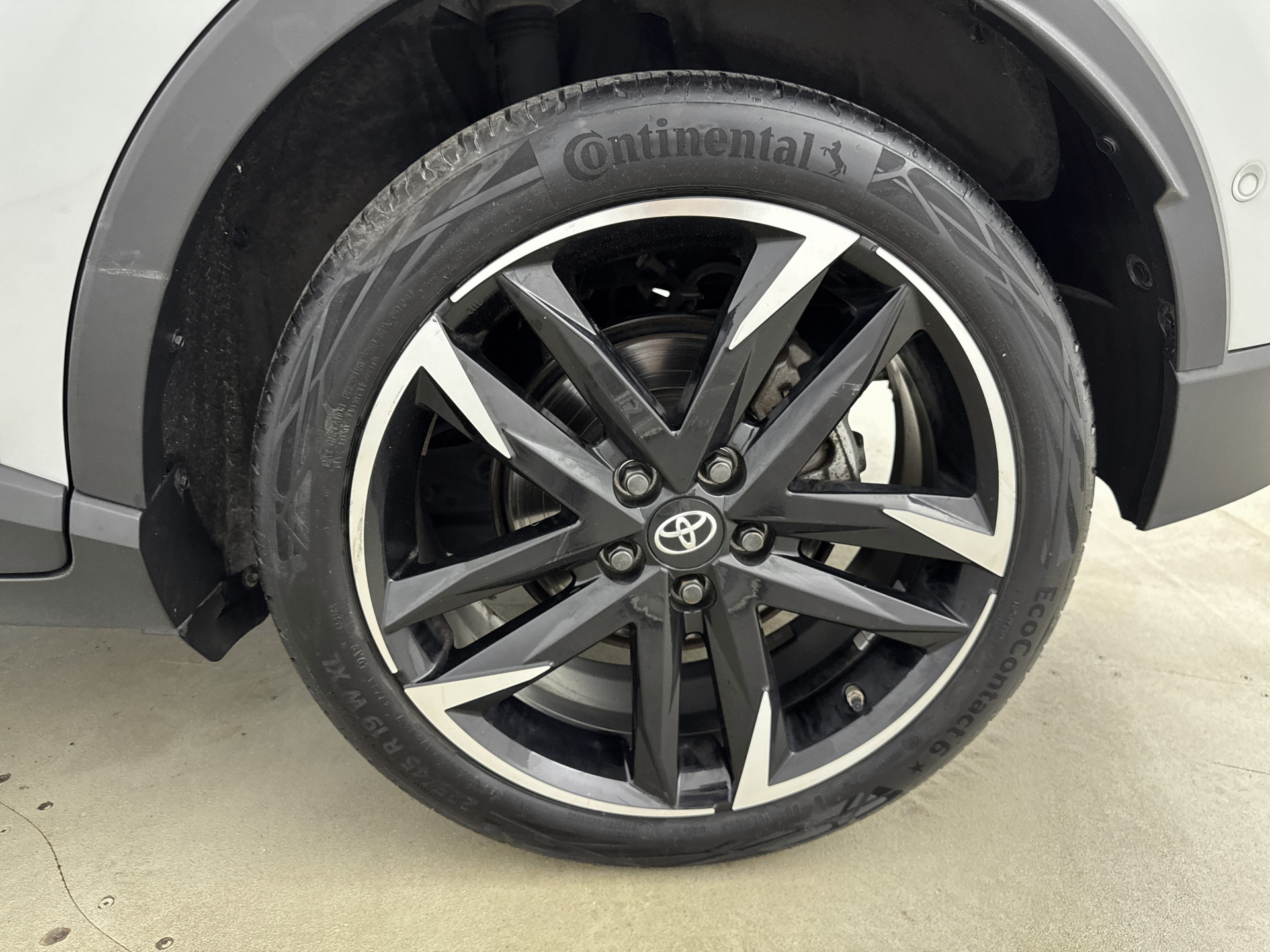 Foto van Toyota Toyota C-hr