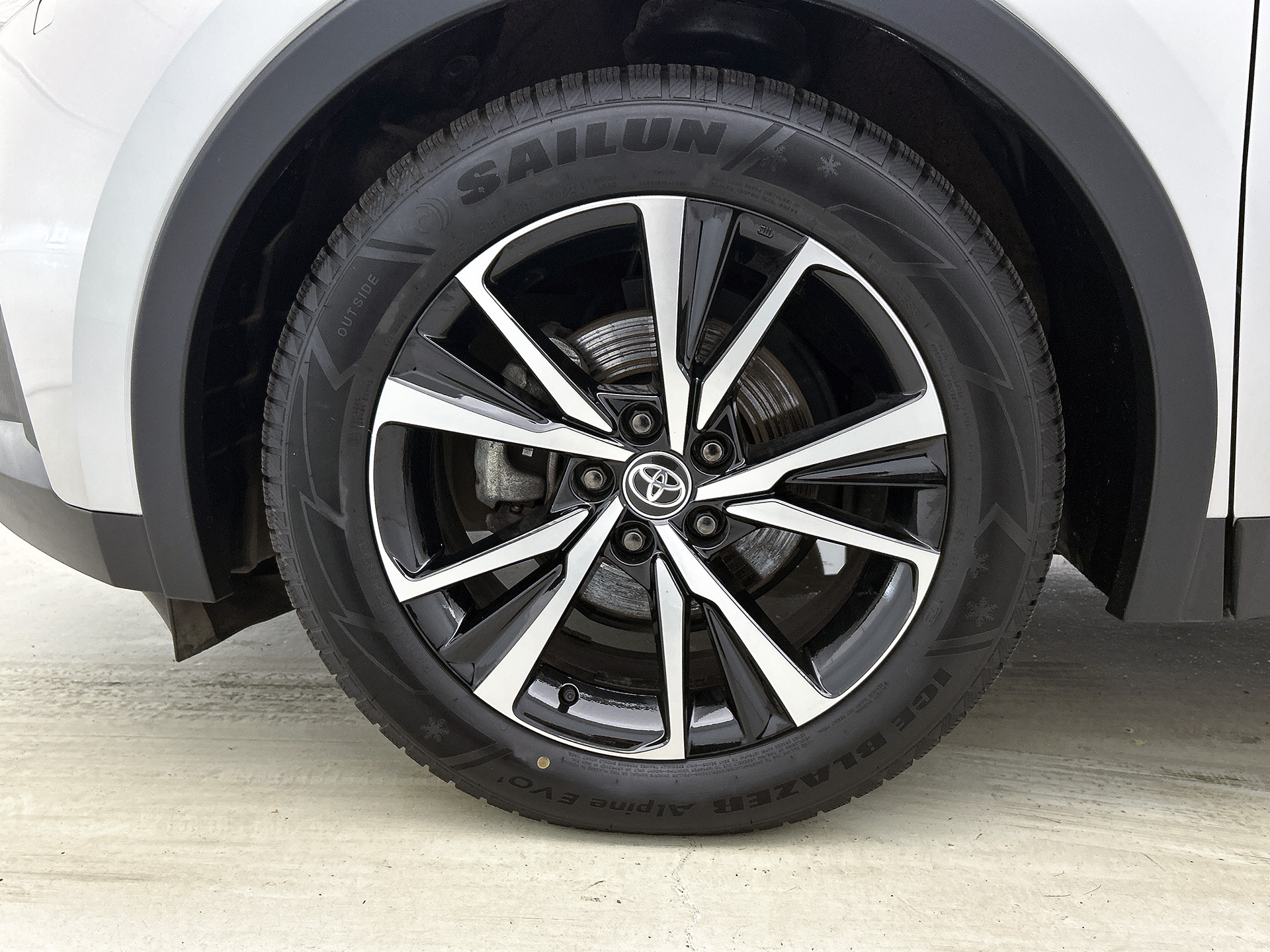 Foto van Toyota Toyota C-hr