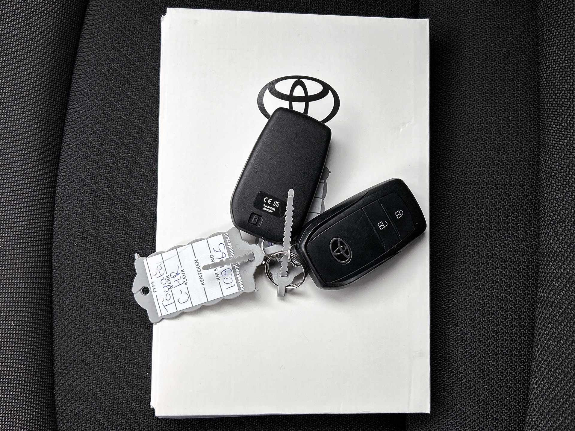 Foto van Toyota Toyota C-hr
