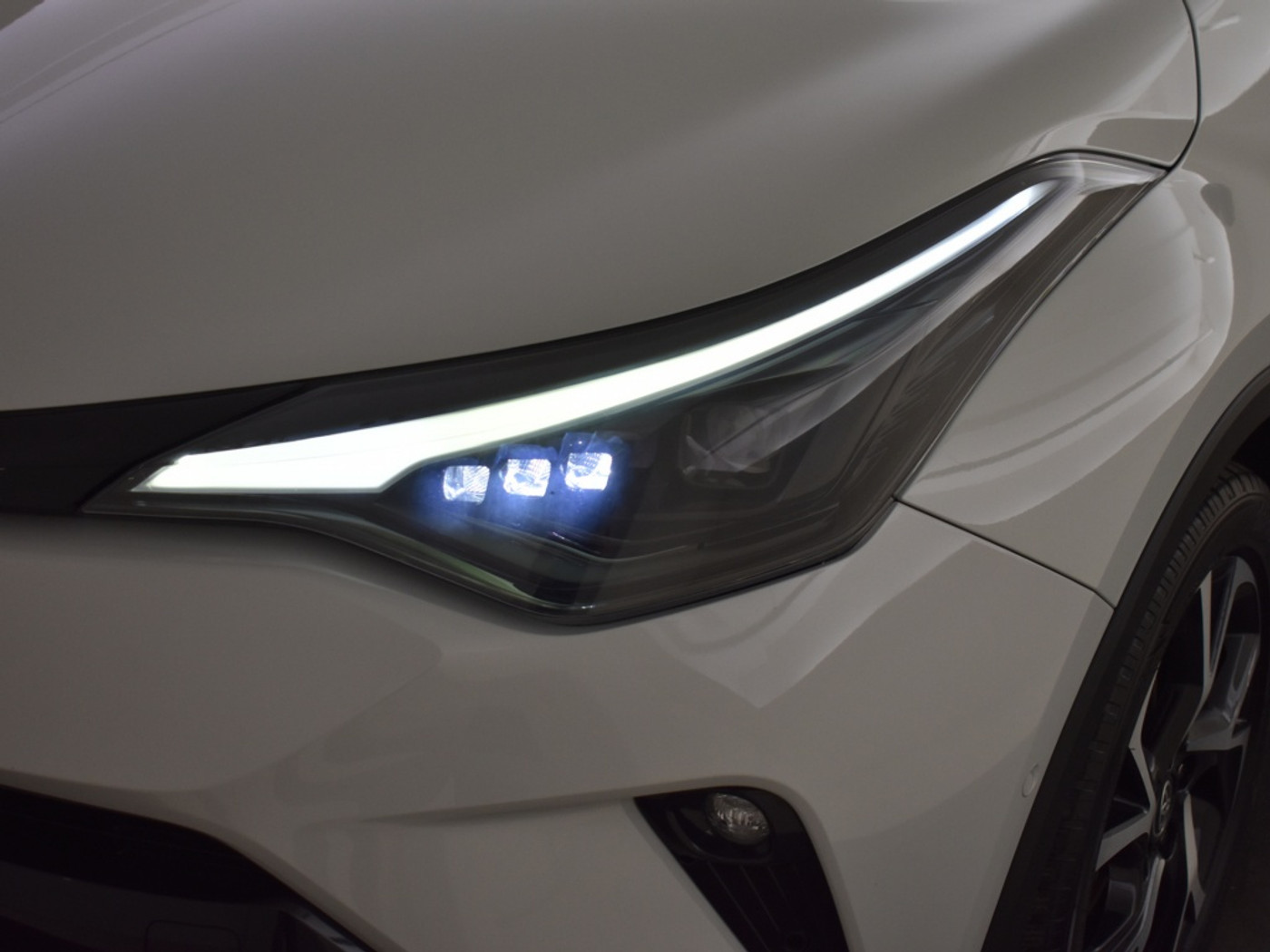 Foto van Toyota Toyota C-hr