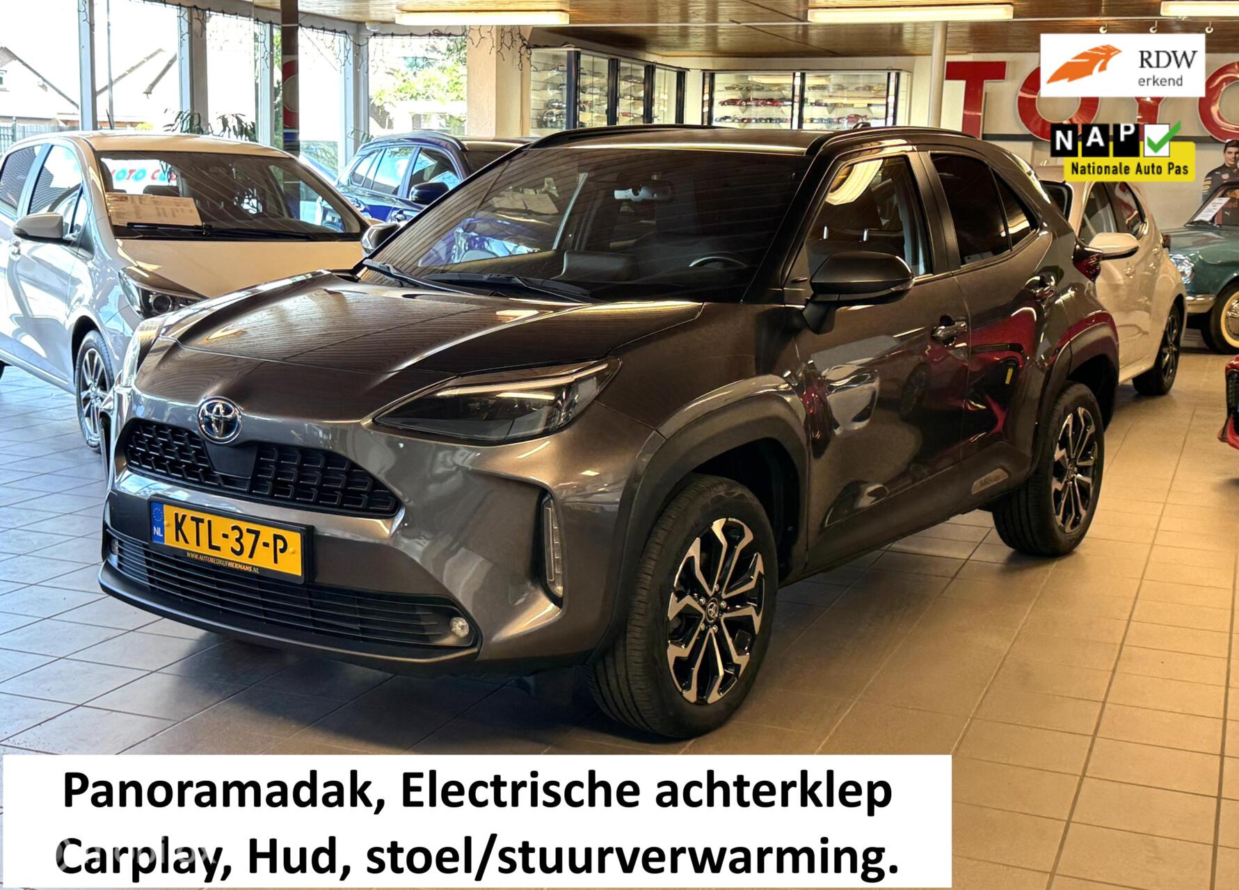 Toyota Toyota Yaris Cross 1.5 Hybrid, Panoramadak, HUD, Stoel/stuurverwarming, Carplay 2023 - voorkant