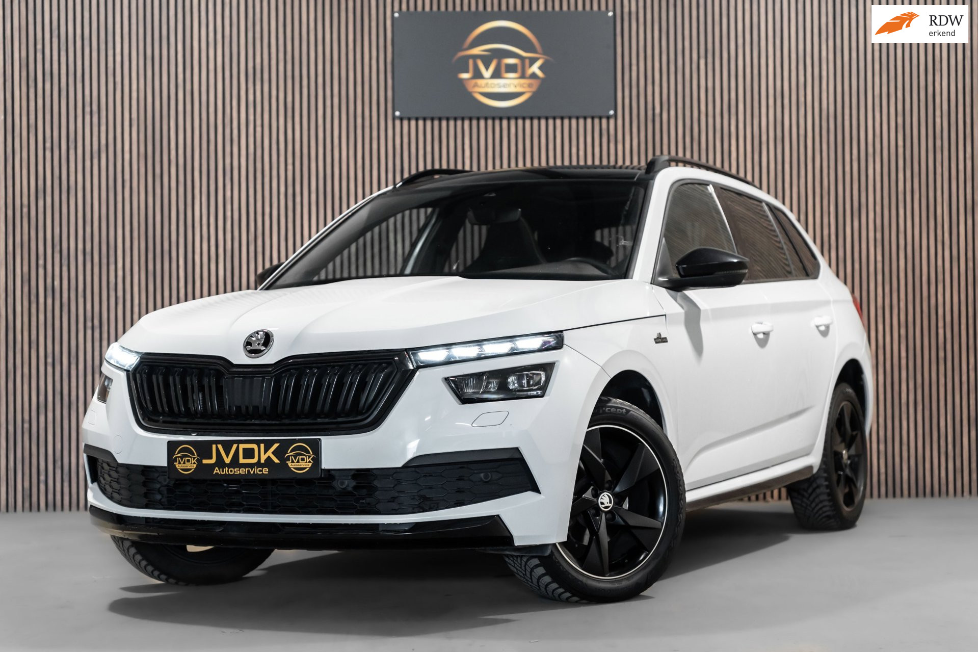 Skoda Kamiq 1.0 TSI DSG Monte Carlo Led Camera 2021 - voorkant