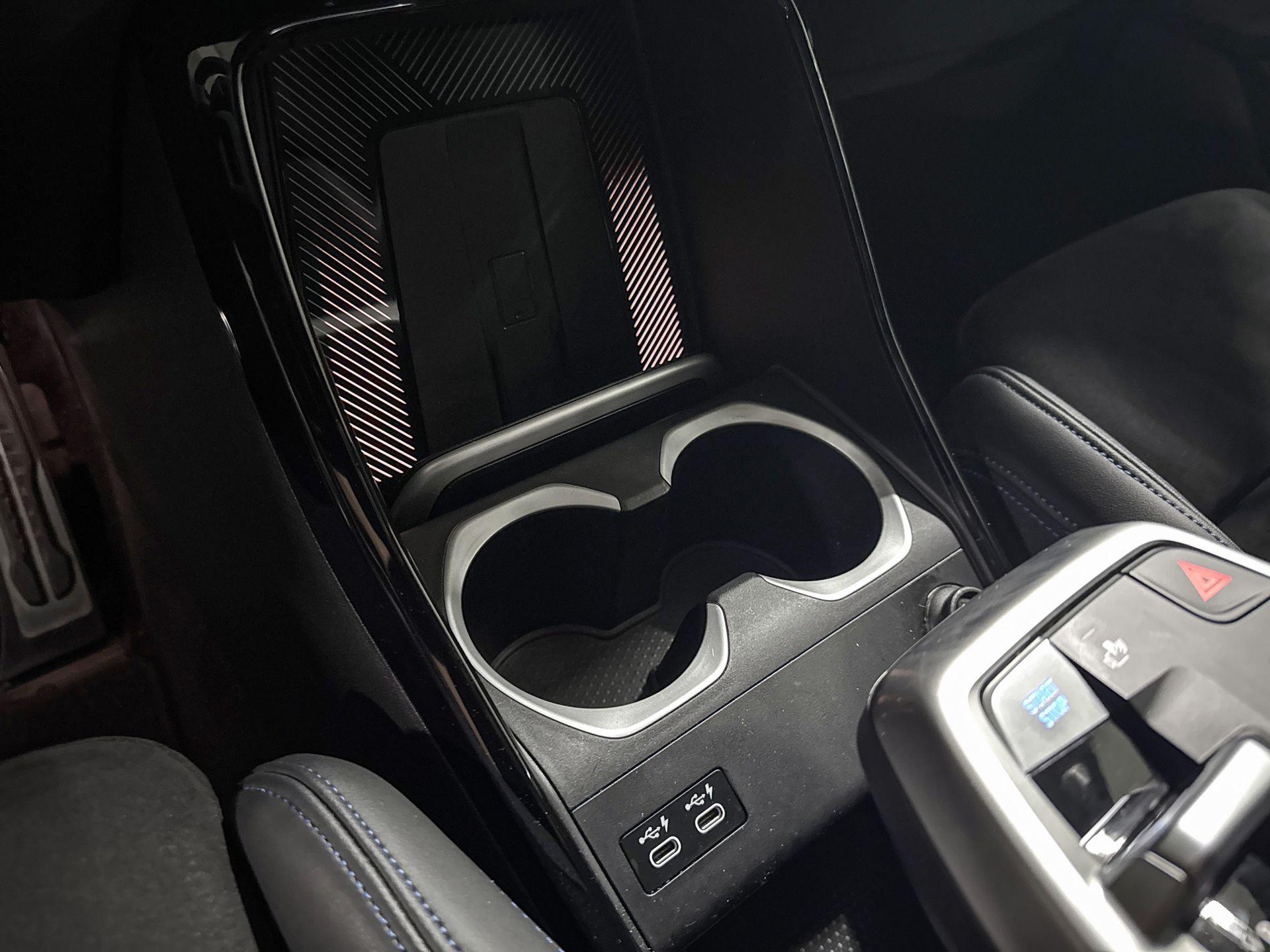 Foto van BMW Ix1