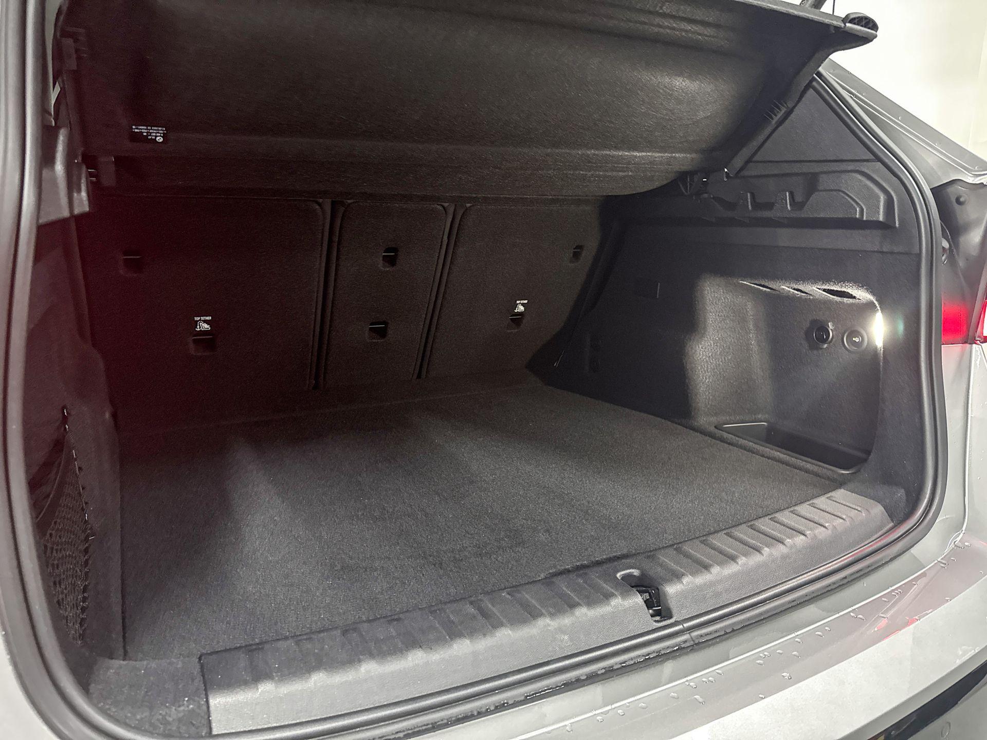 Foto van BMW Ix1