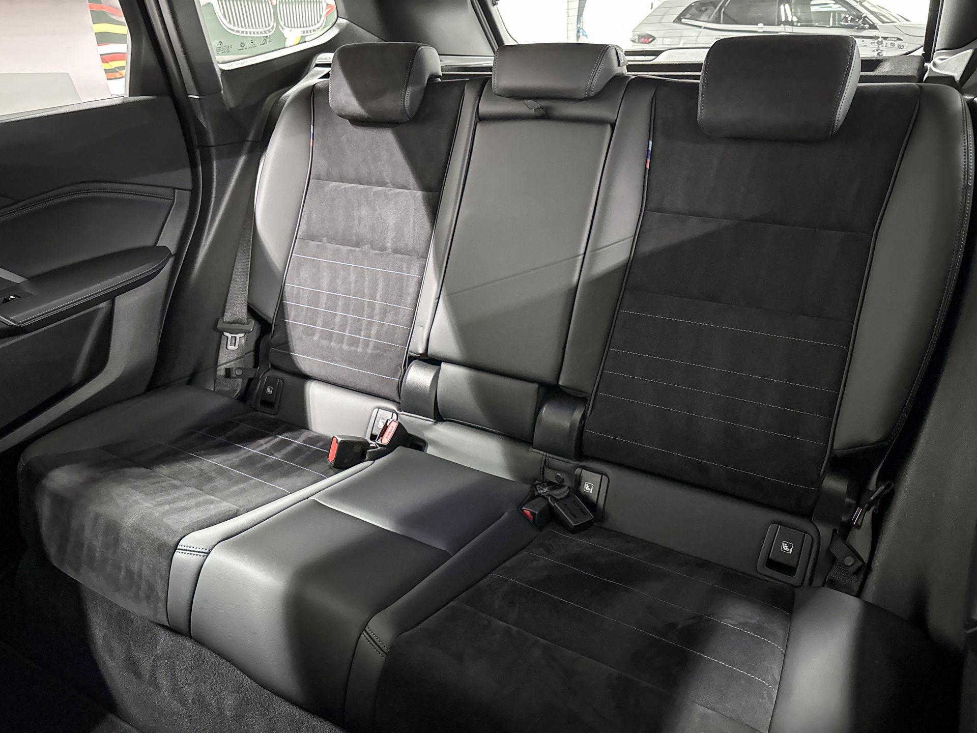 Foto van BMW Ix1