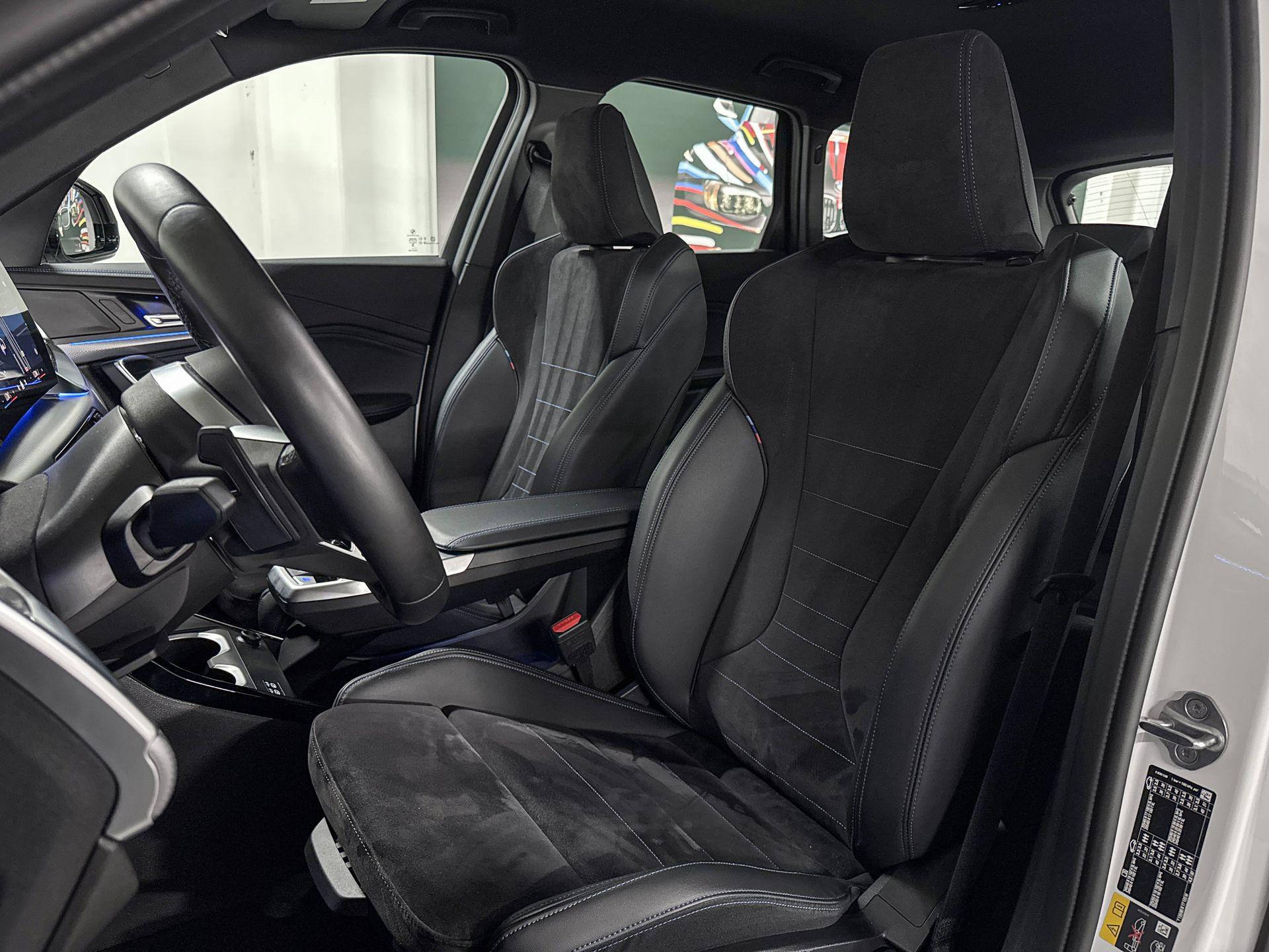 Foto van BMW Ix1