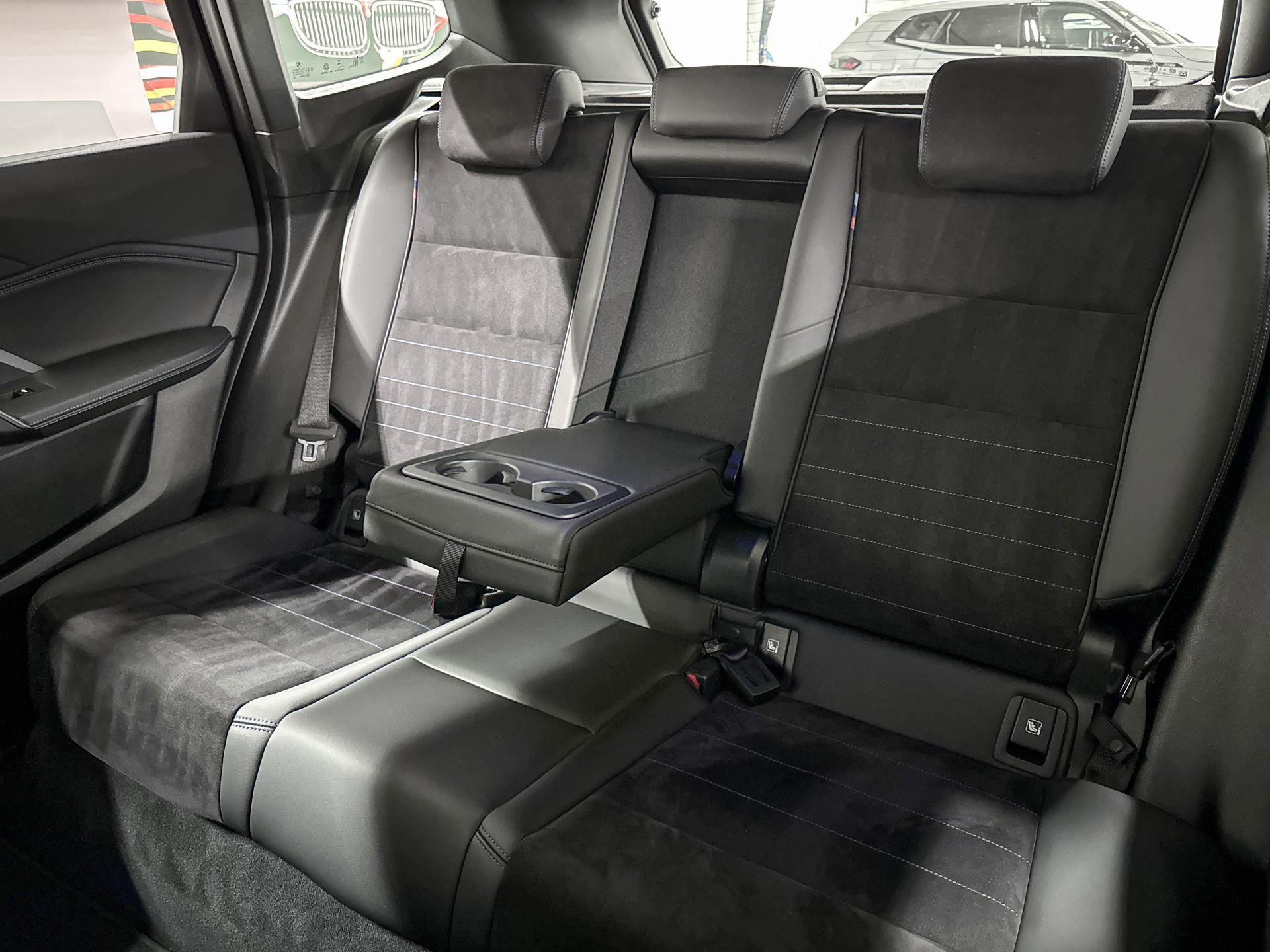 Foto van BMW Ix1