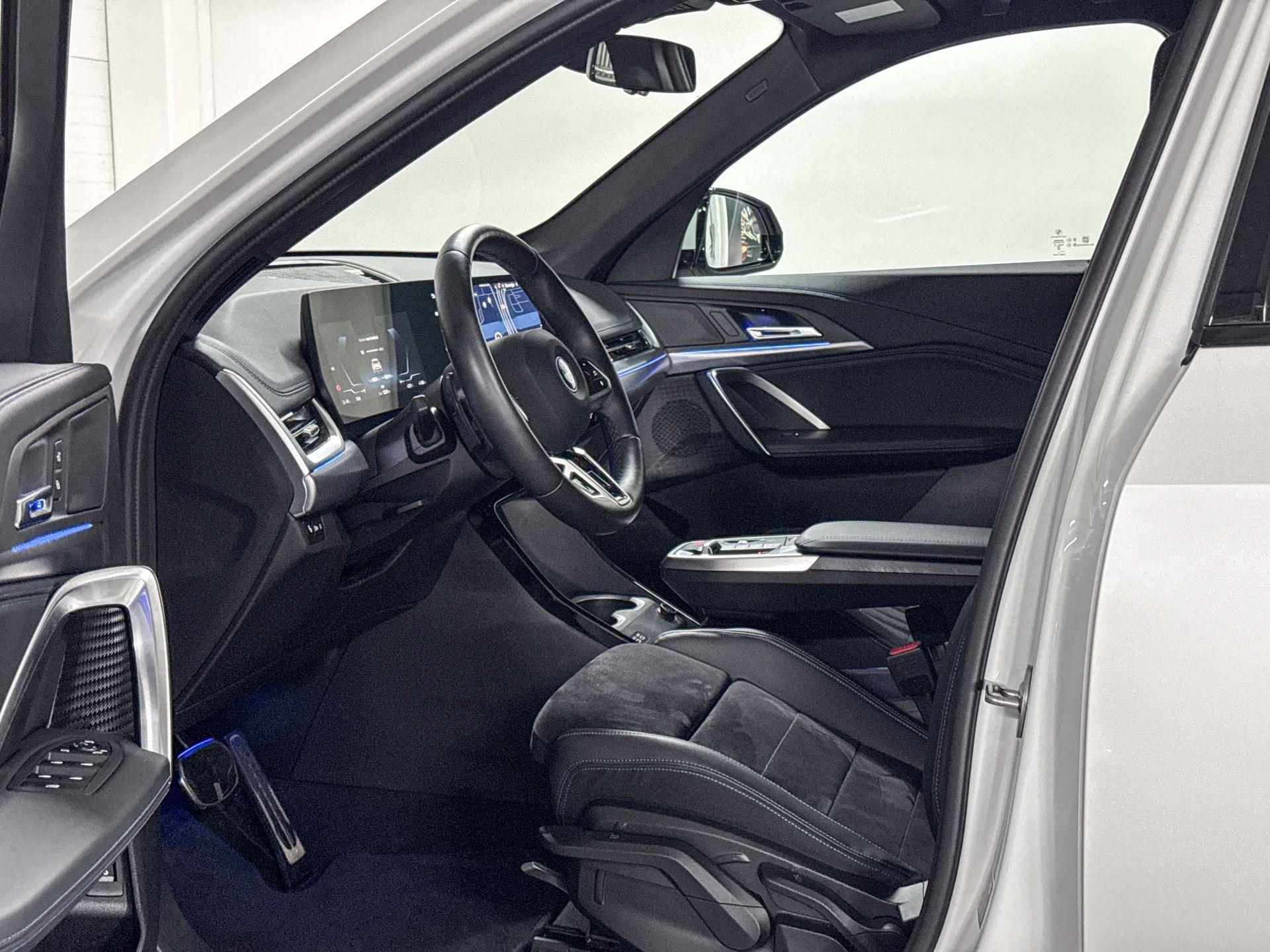 Foto van BMW Ix1