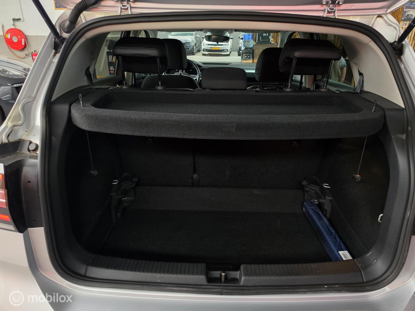 Foto van Volkswagen T-cross
