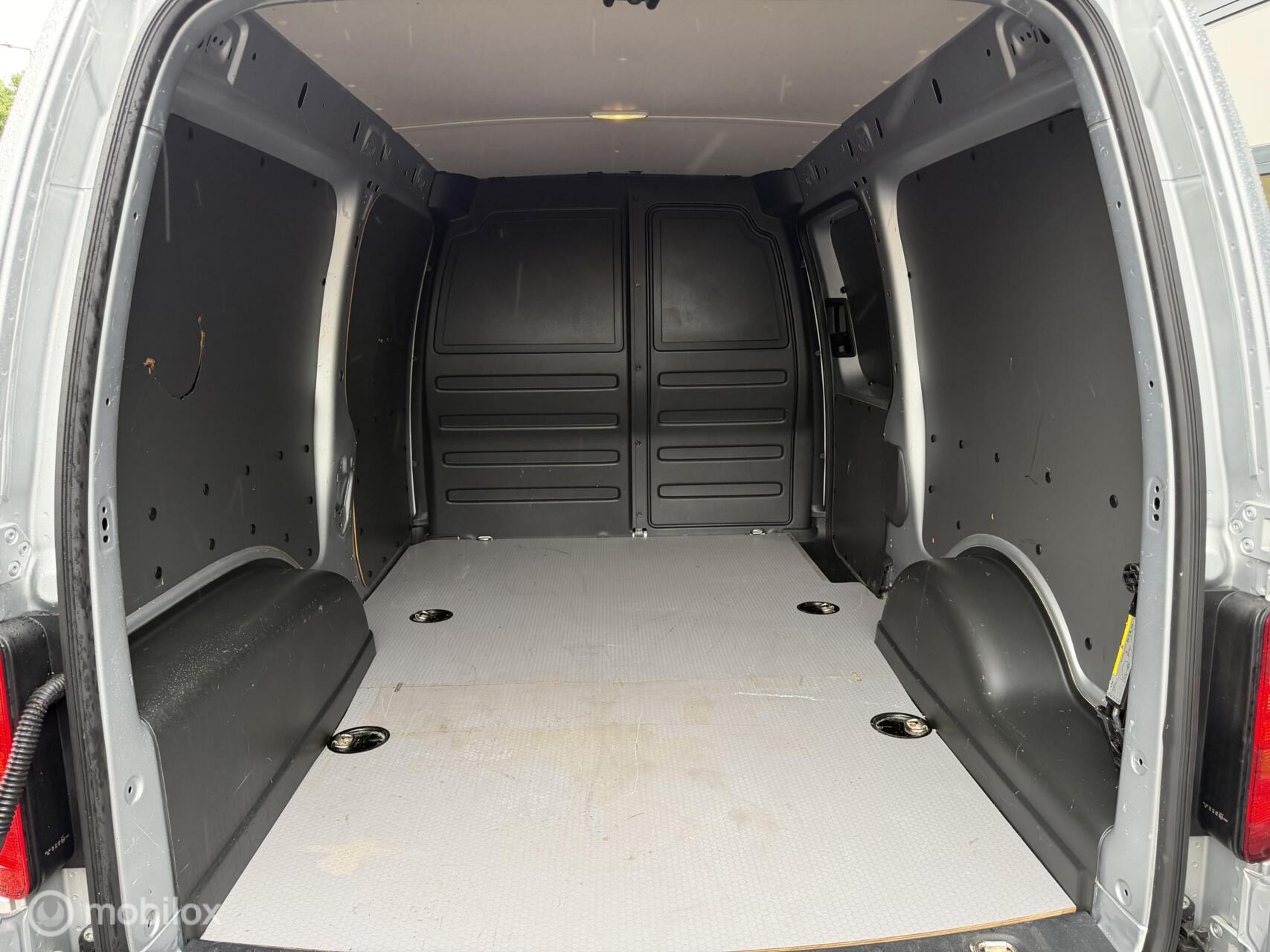 Foto van Volkswagen Caddy Maxi