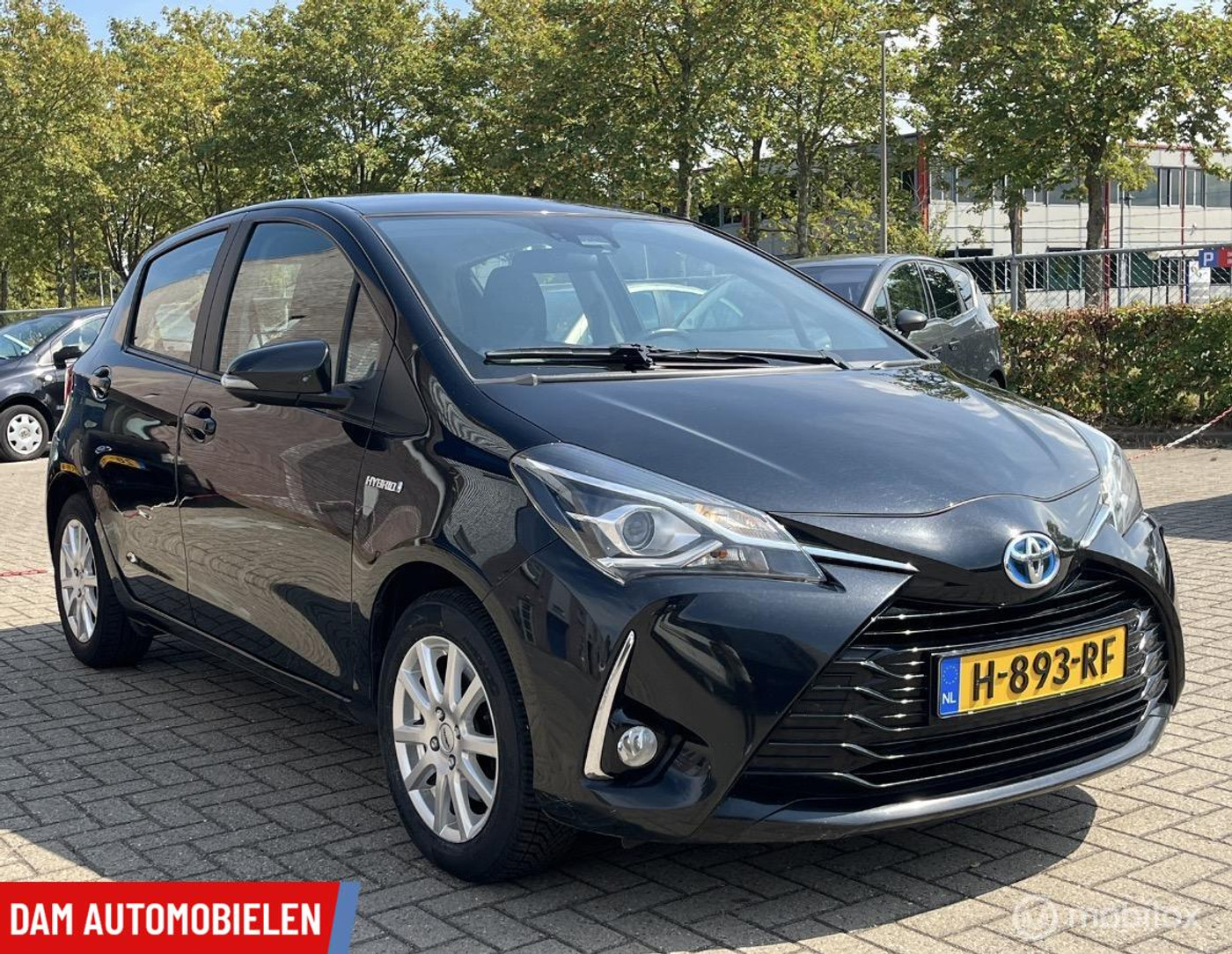 Toyota Toyota Yaris Hybrid 1.5 Hybrid Design Sport Camera, Xenon, Stoelverwarming, Dealer onderhouden nette auto! 2018 - voorkant