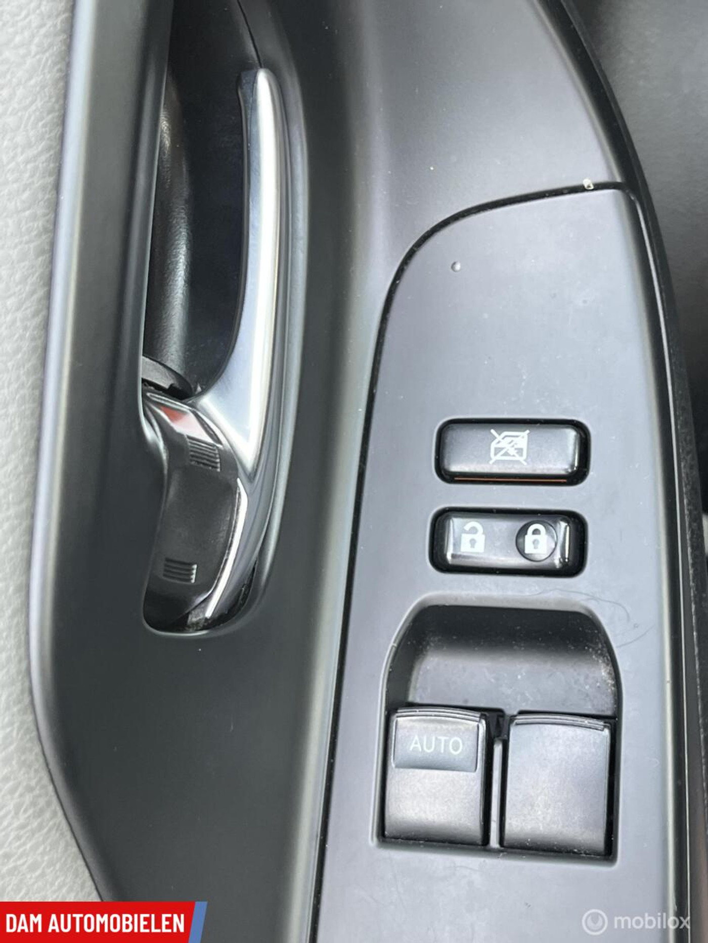 Foto van Toyota Toyota Yaris Hybrid