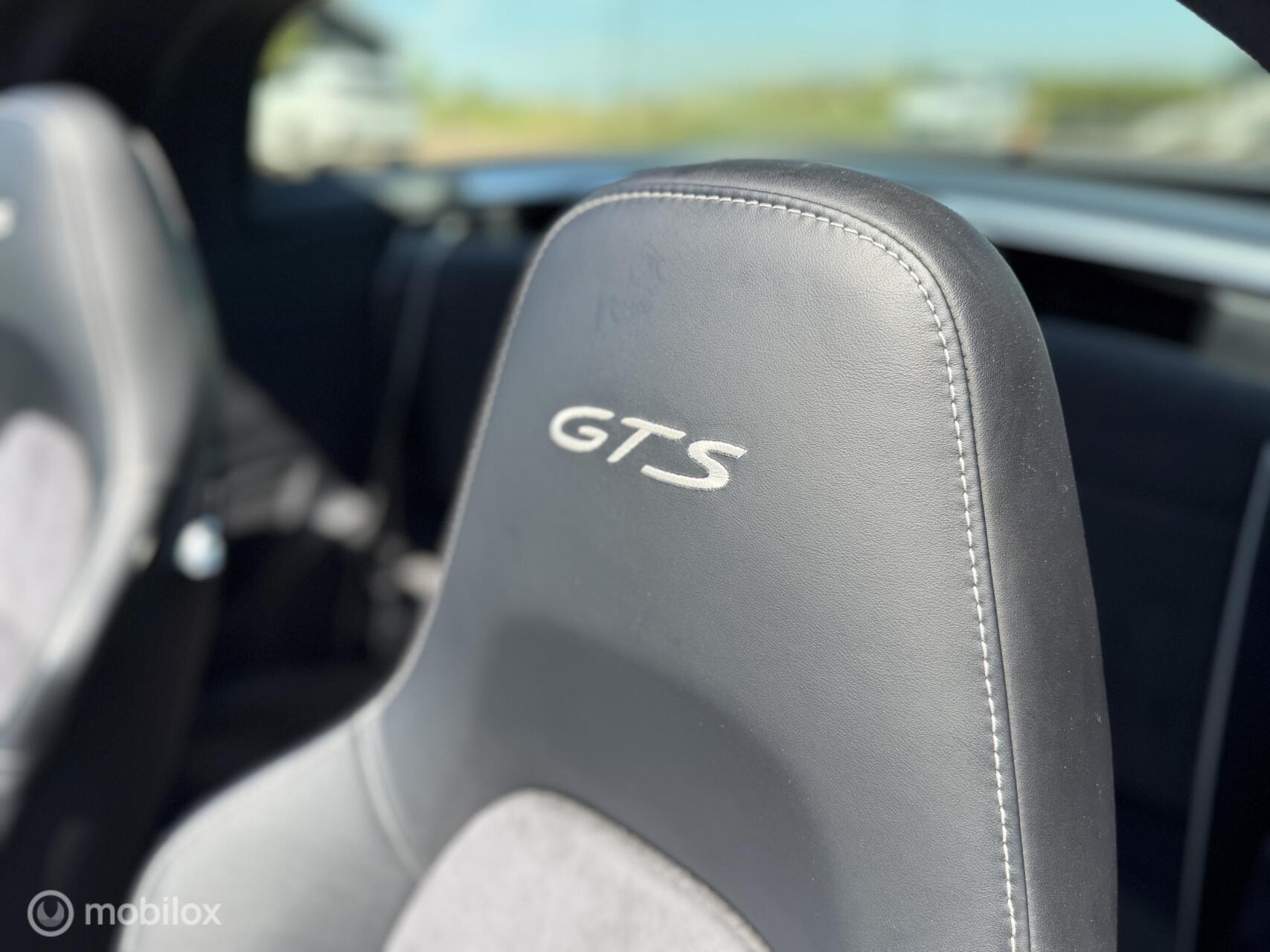Foto van Porsche 911 Targa 4 GTS