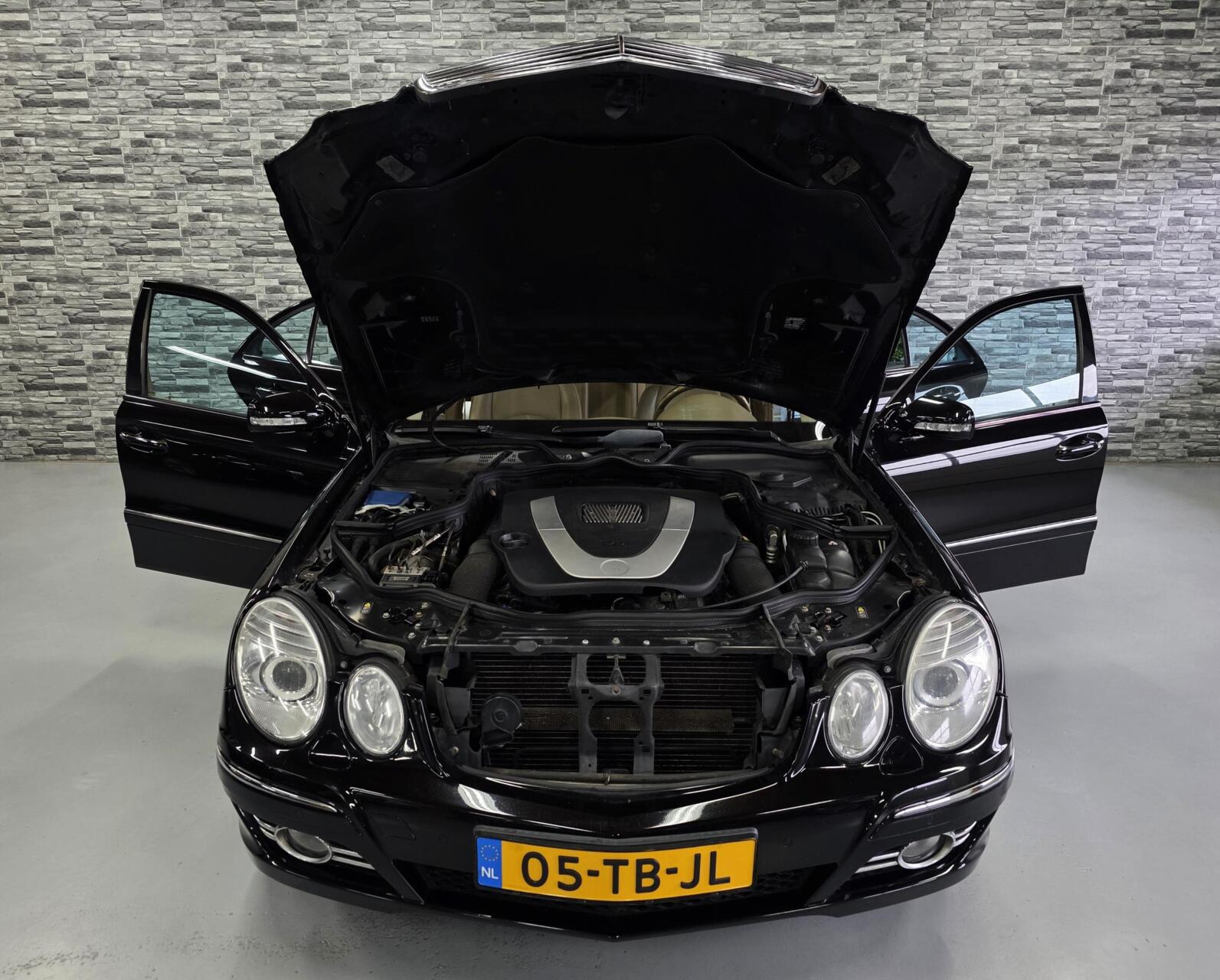 Foto van Mercedes-Benz E 280