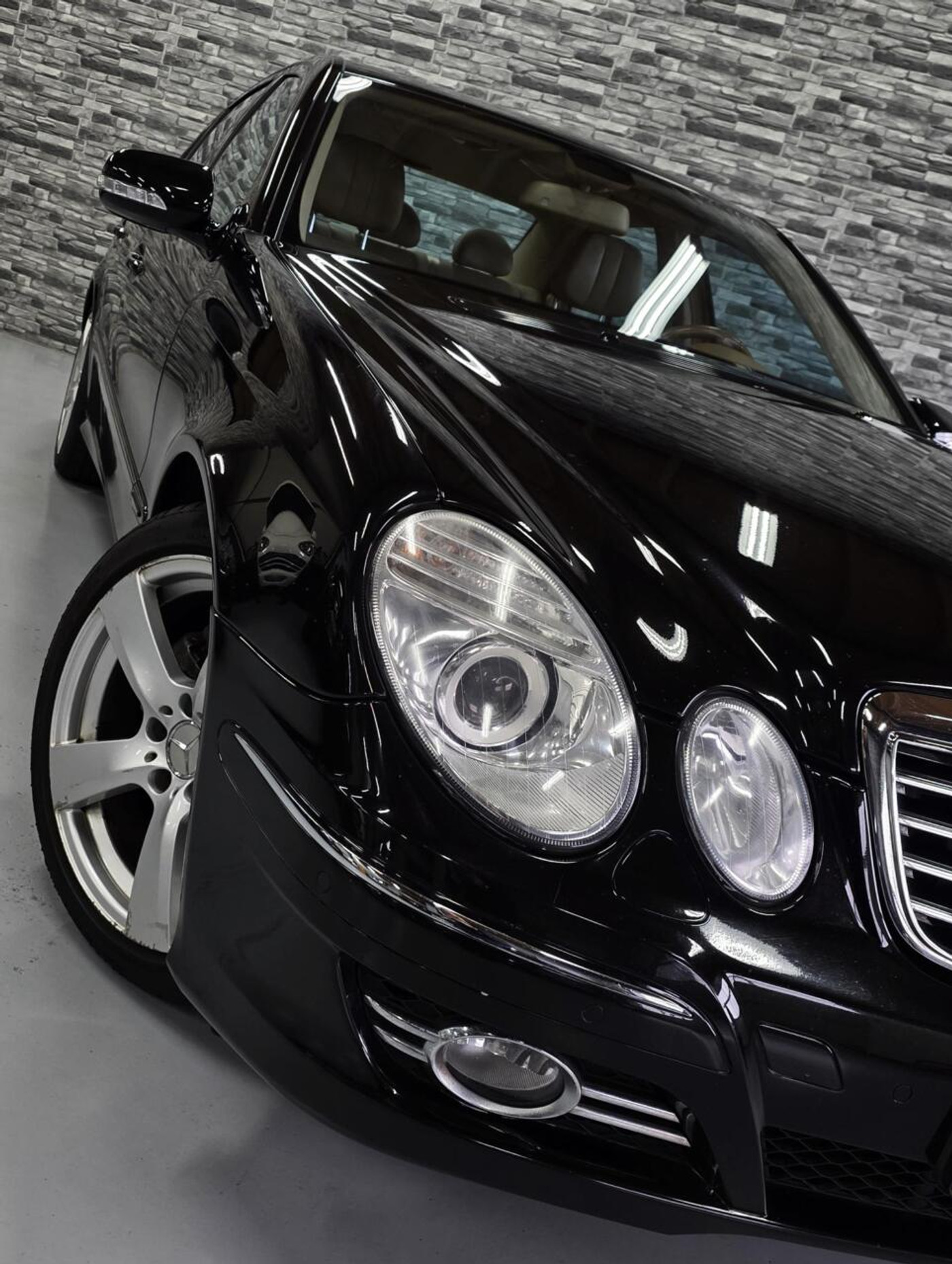 Foto van Mercedes-Benz E 280