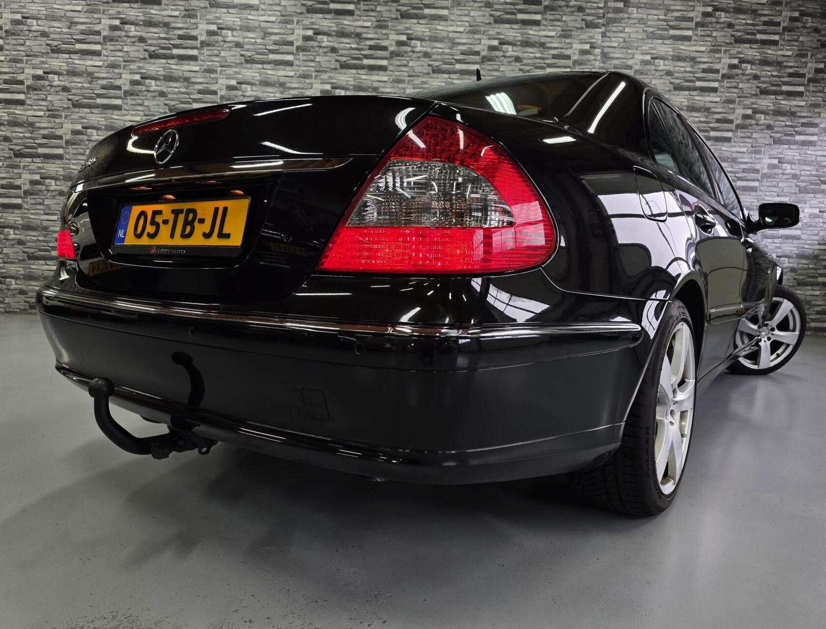 Foto van Mercedes-Benz E 280