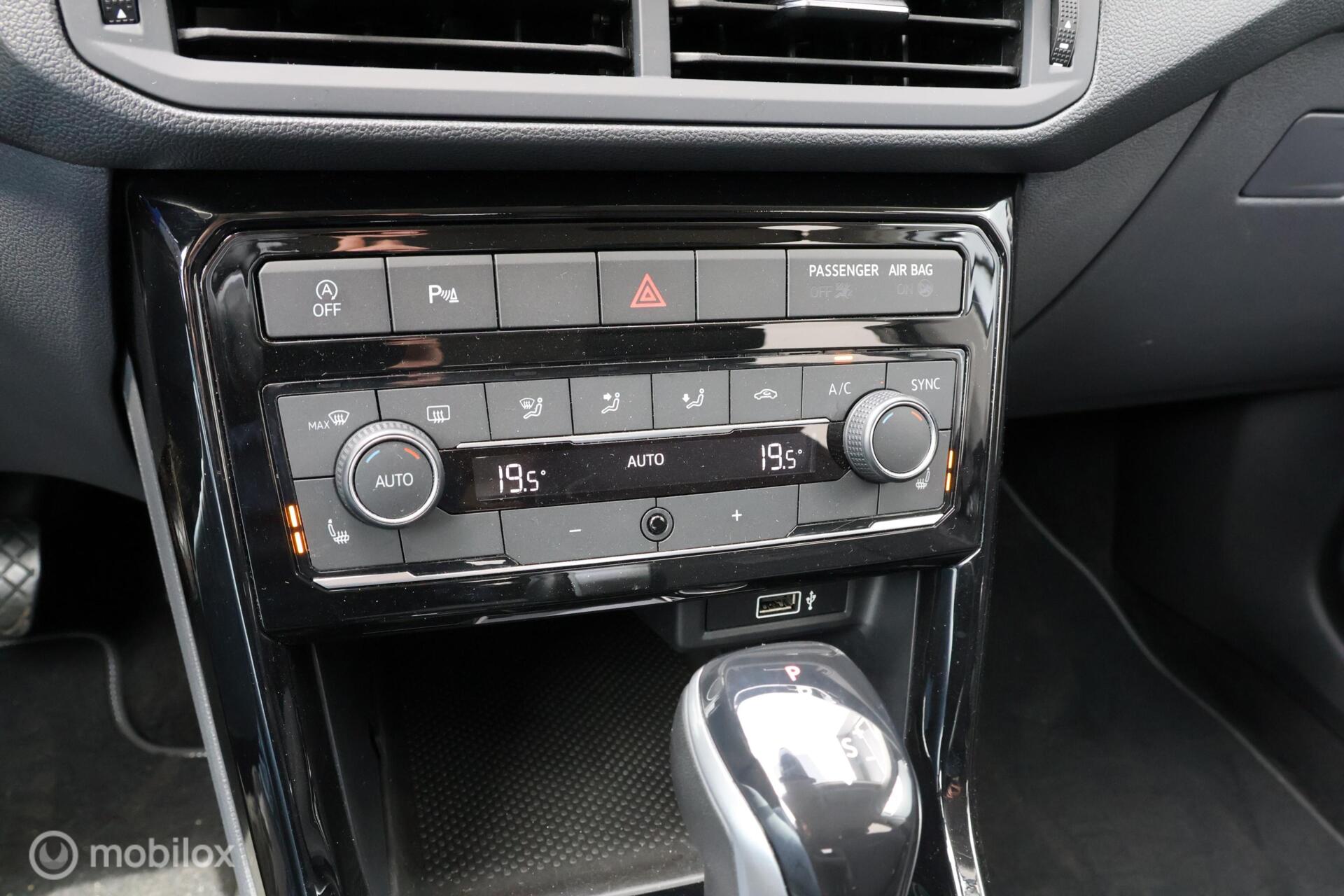 Foto van Volkswagen T-cross
