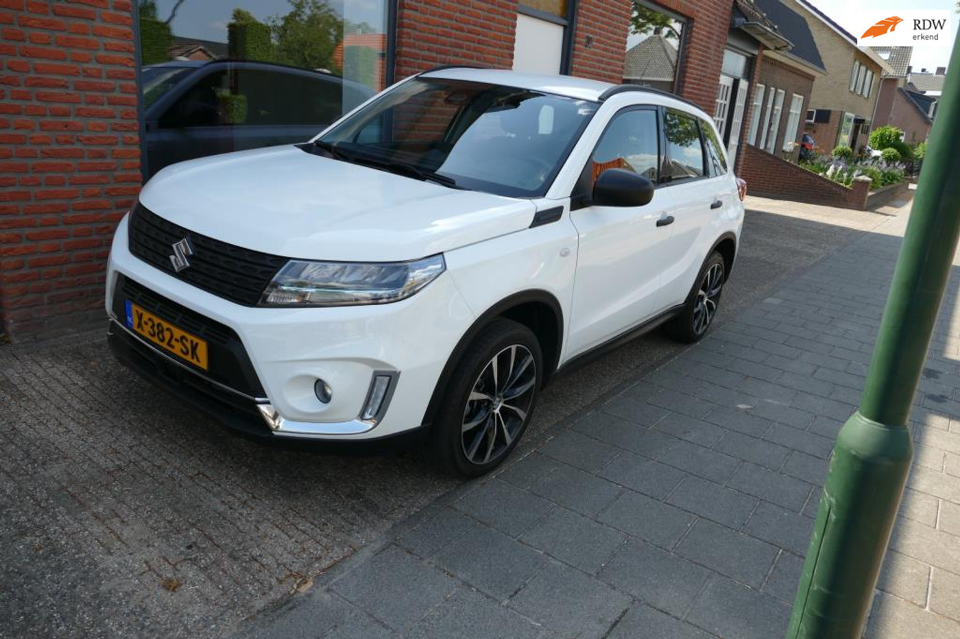 Suzuki Vitara 1.4 Boosterjet Comfort Smart Hybrid afneembare trekhaak 2021 - voorkant