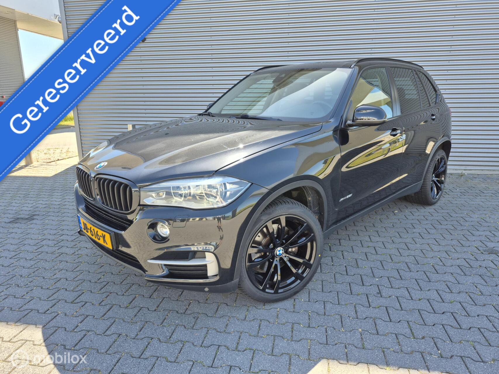 BMW X5 xDrive35i High Executive Panoramadak Sfeerverlichting NL Auto 2016 - voorkant