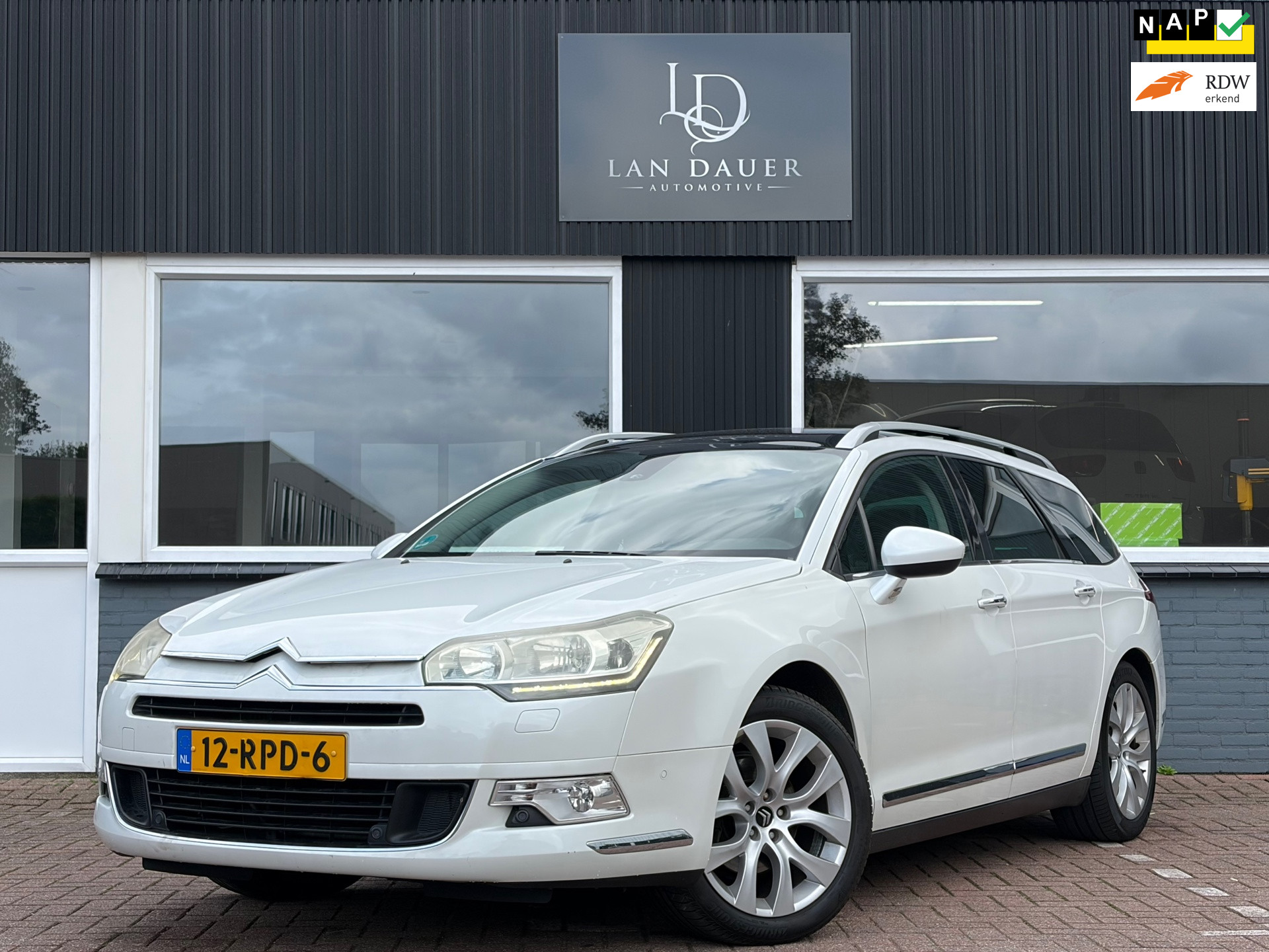 Citroen C5 1.6 THP Exclusive / Automaat / Pano 2011 - voorkant