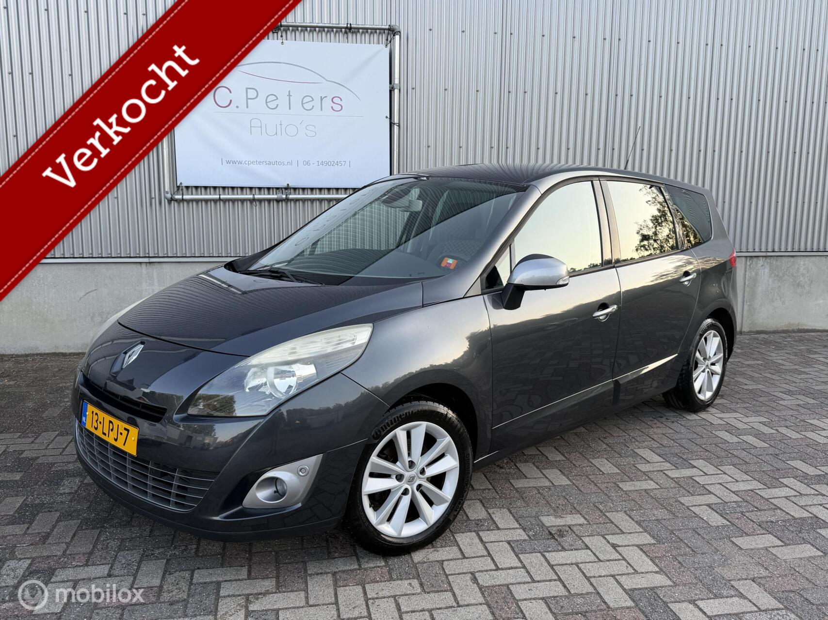 Renault Megane Scenic 1.4 TCE 130pk Celsium 2010 / Camera / Navigatie / PDC / Trekhaak / Cruisecontrol/ NAP 2010 - voorkant