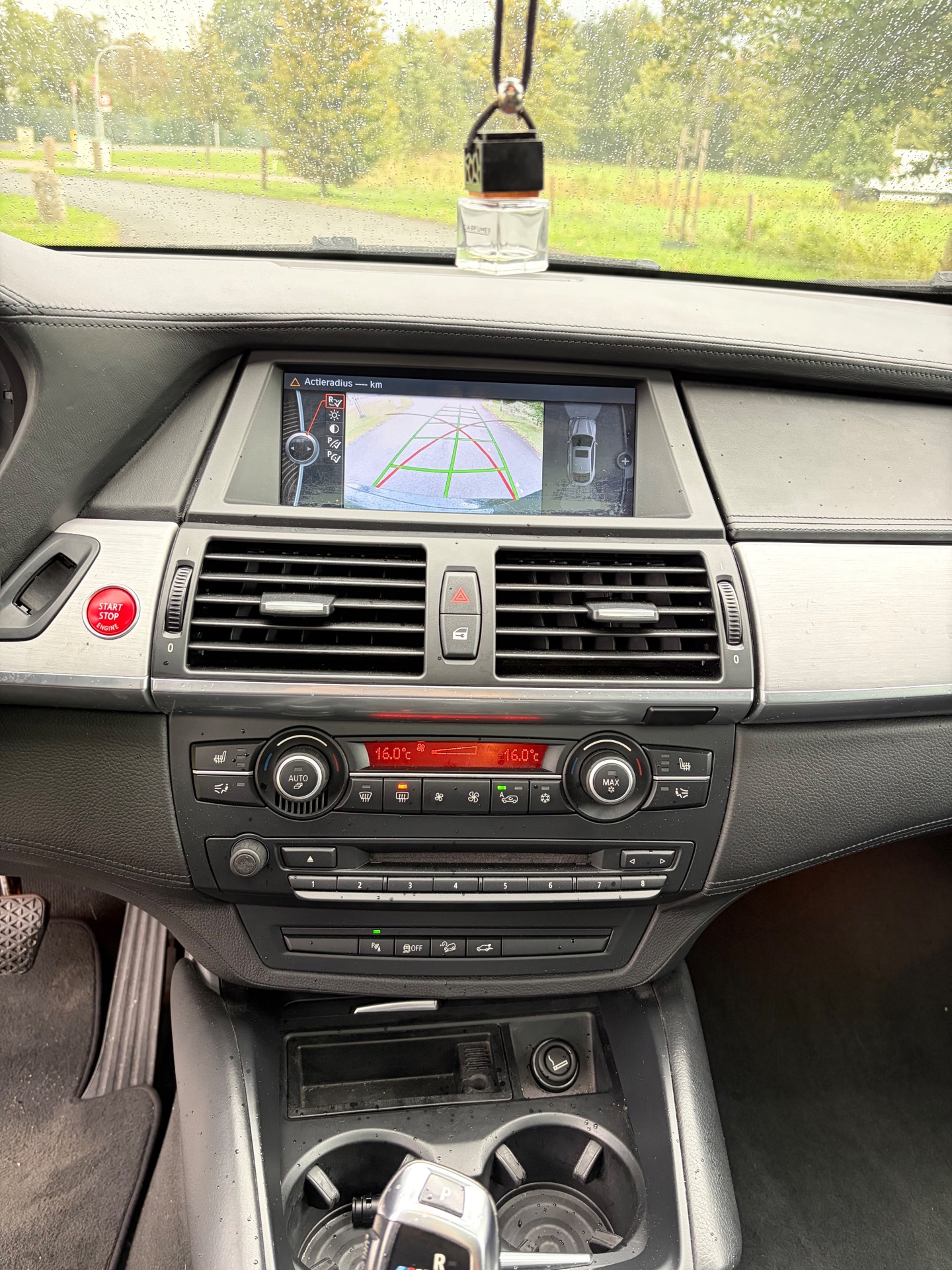 Foto van BMW X6 M
