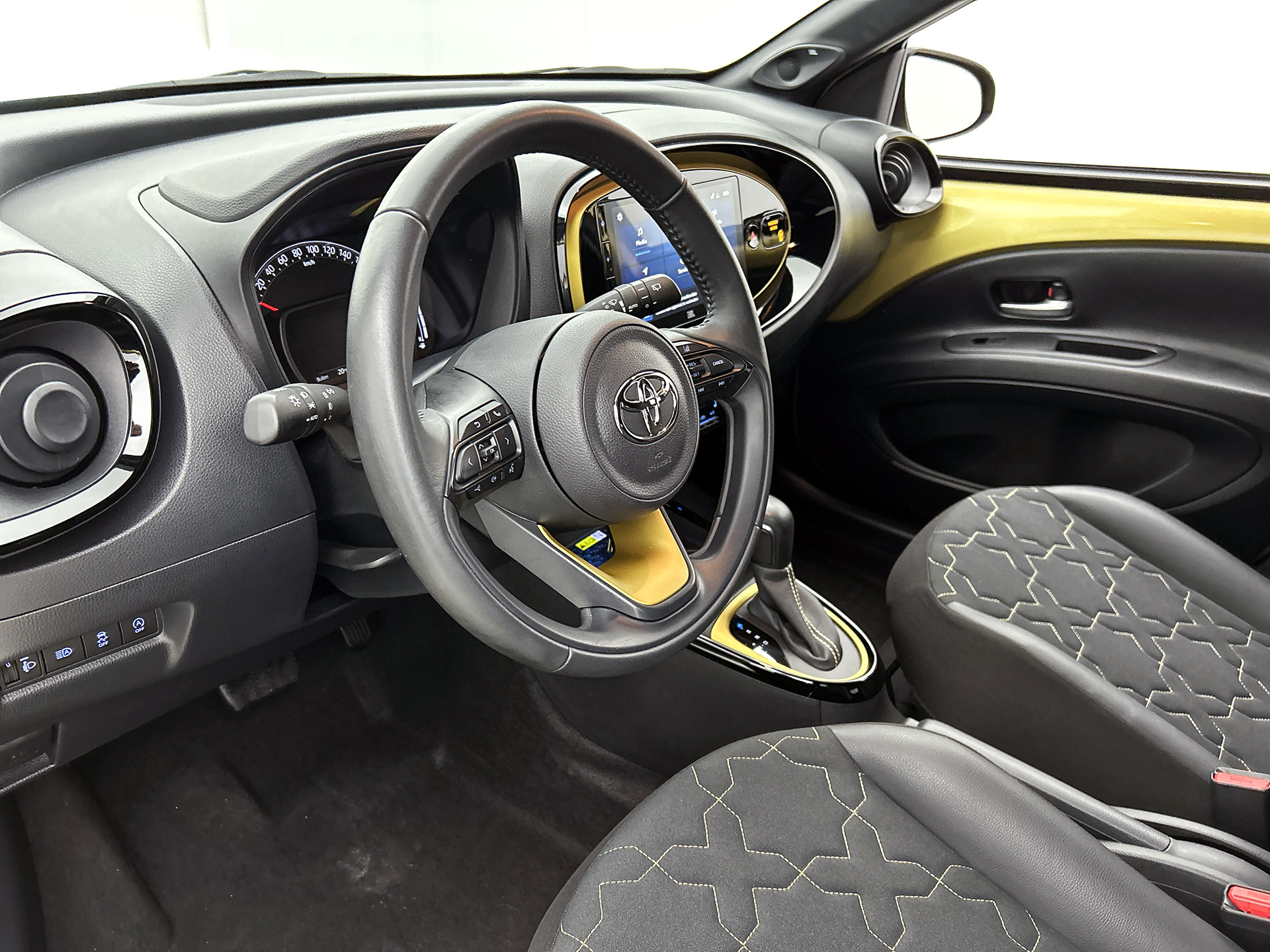 Foto van Toyota Toyota Aygo X