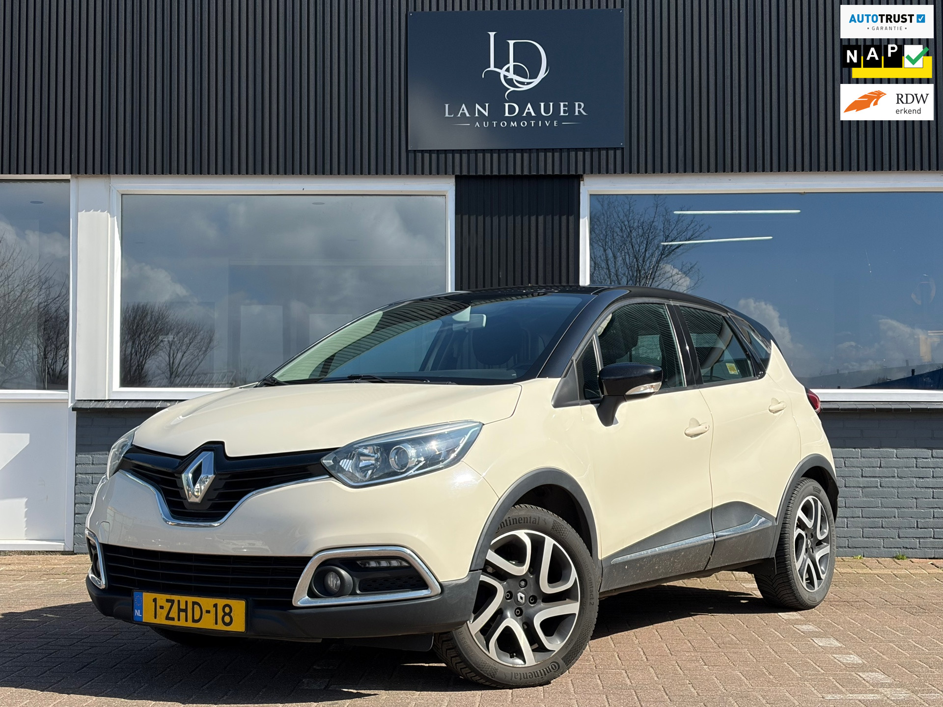 Renault Captur 0.9 TCe Dynamique / Nieuwe Ketting / NAP 2015 - voorkant