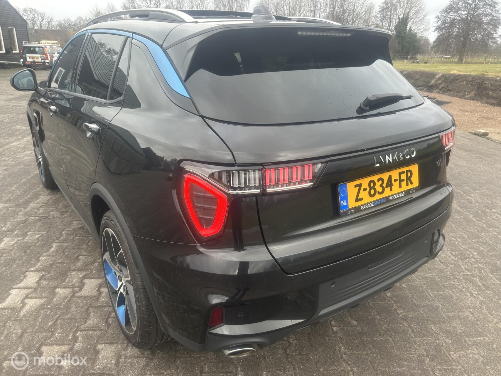 Foto van Lynk&co LYNK & Co 01