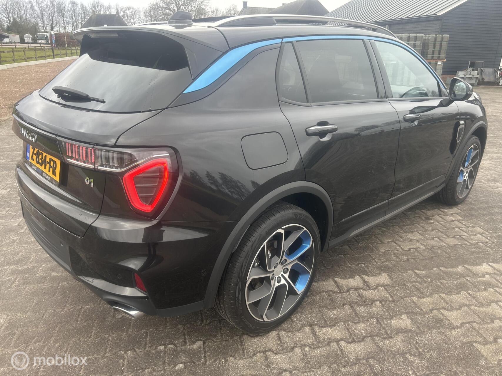 Foto van Lynk&co LYNK & Co 01