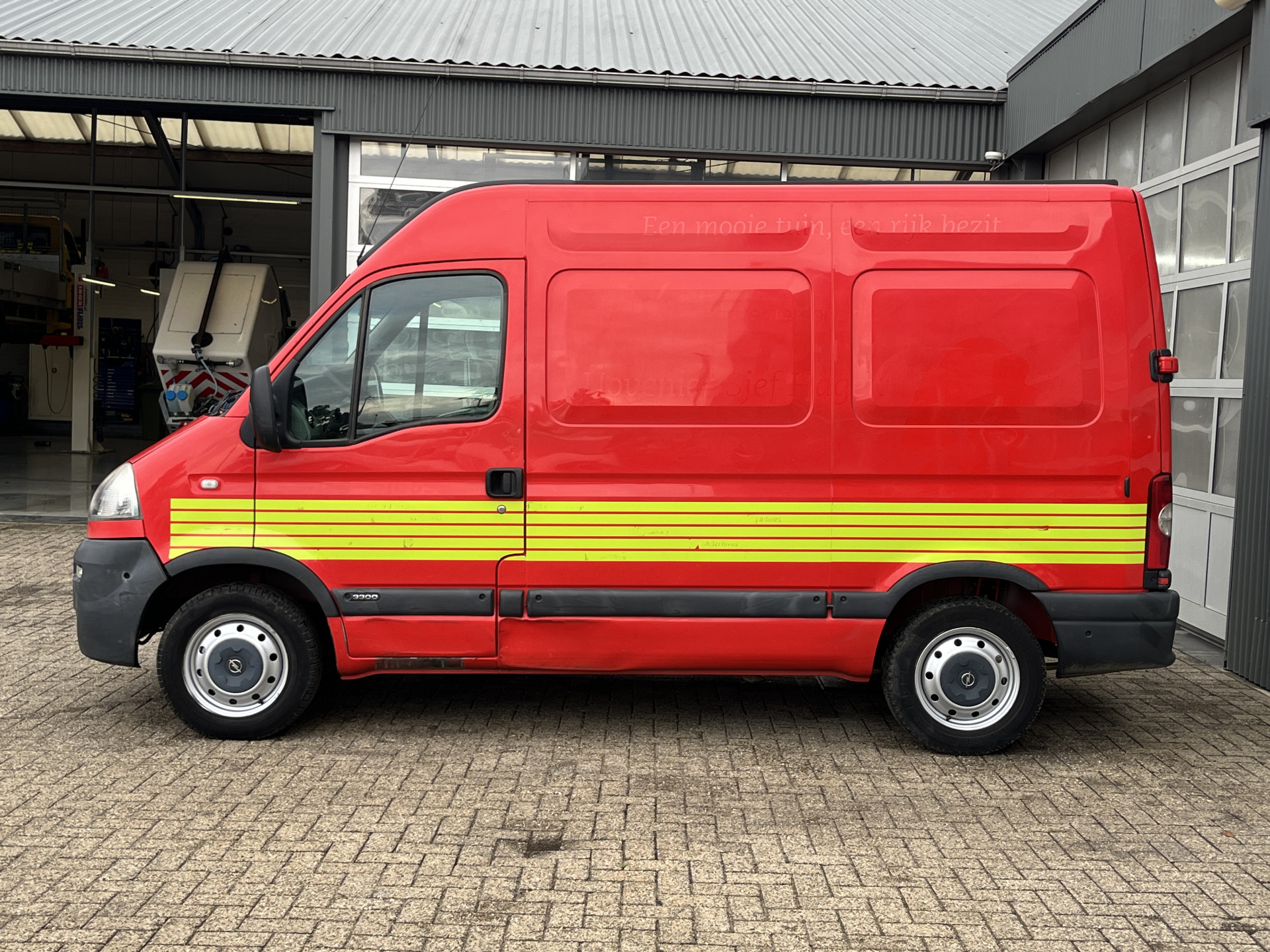 Foto van Opel Movano-2 2.5cdti/73kw 3.3t L1h2
