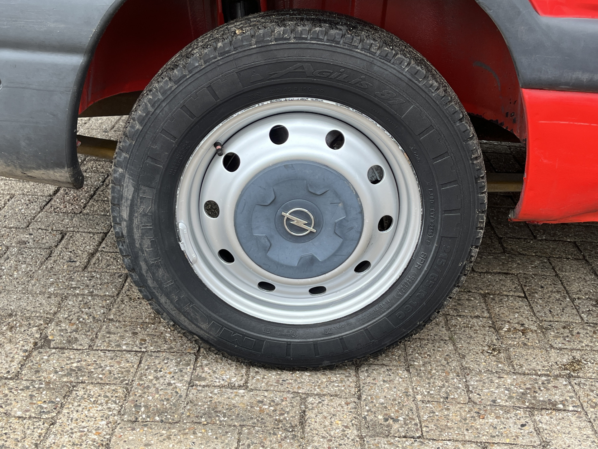 Foto van Opel Movano-2 2.5cdti/73kw 3.3t L1h2