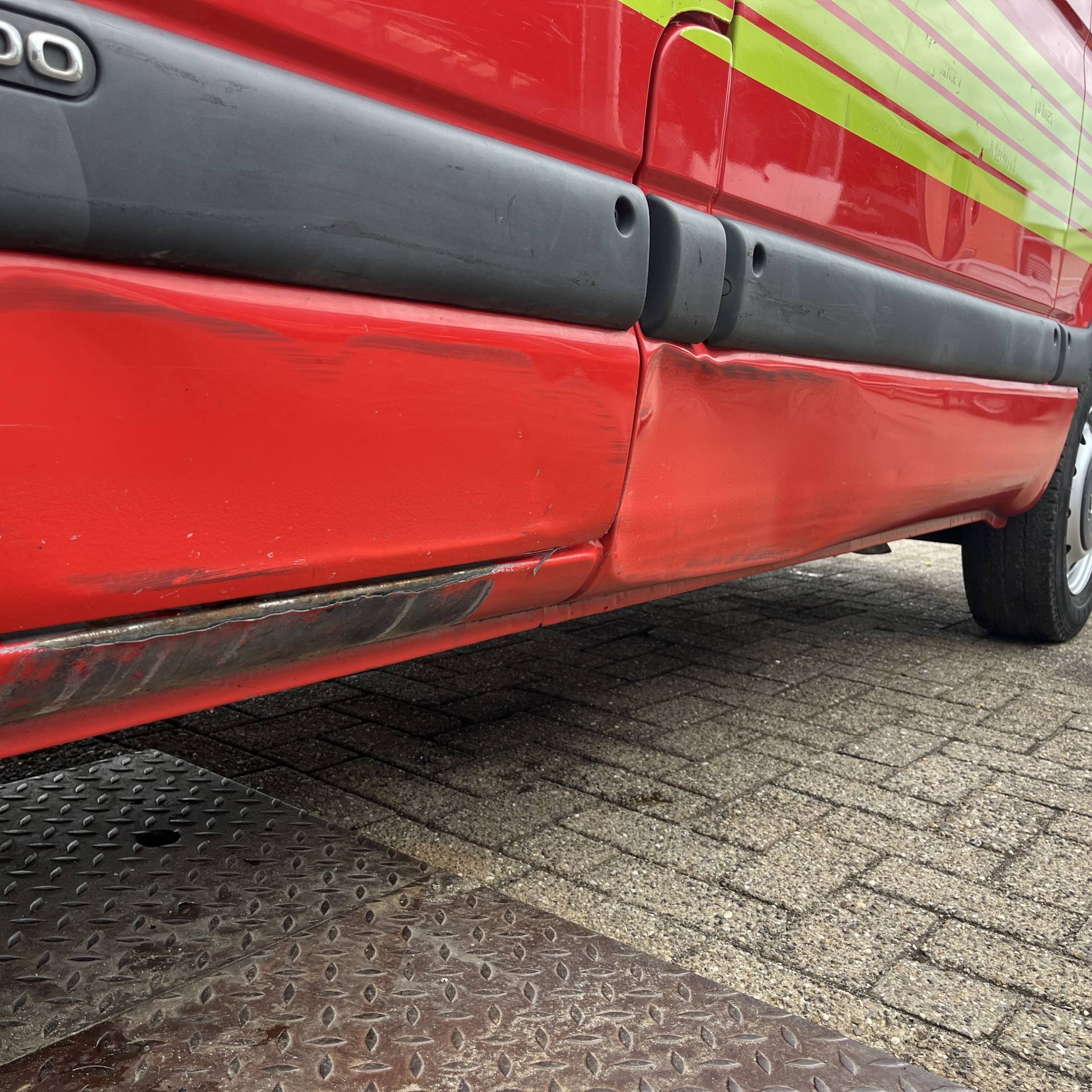Foto van Opel Movano-2 2.5cdti/73kw 3.3t L1h2