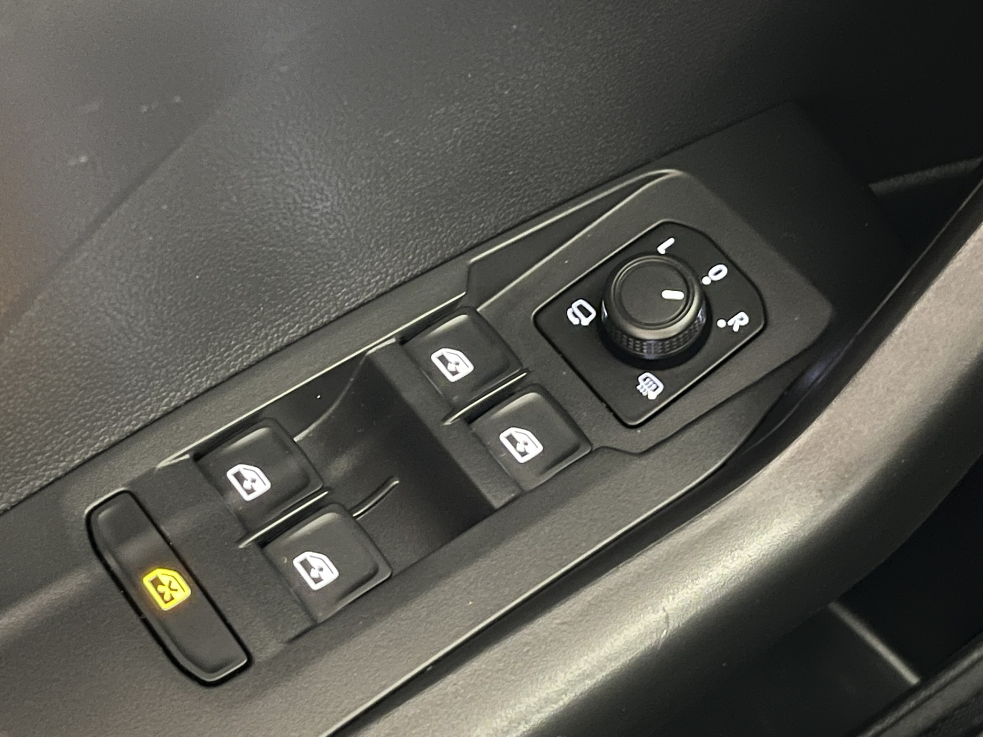 Foto van Volkswagen T-cross