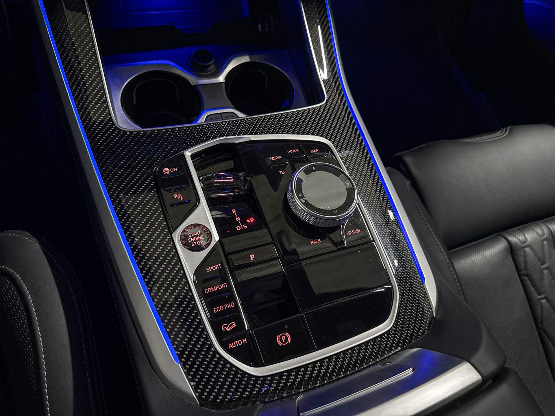 Foto van BMW X5 M60i xDrive