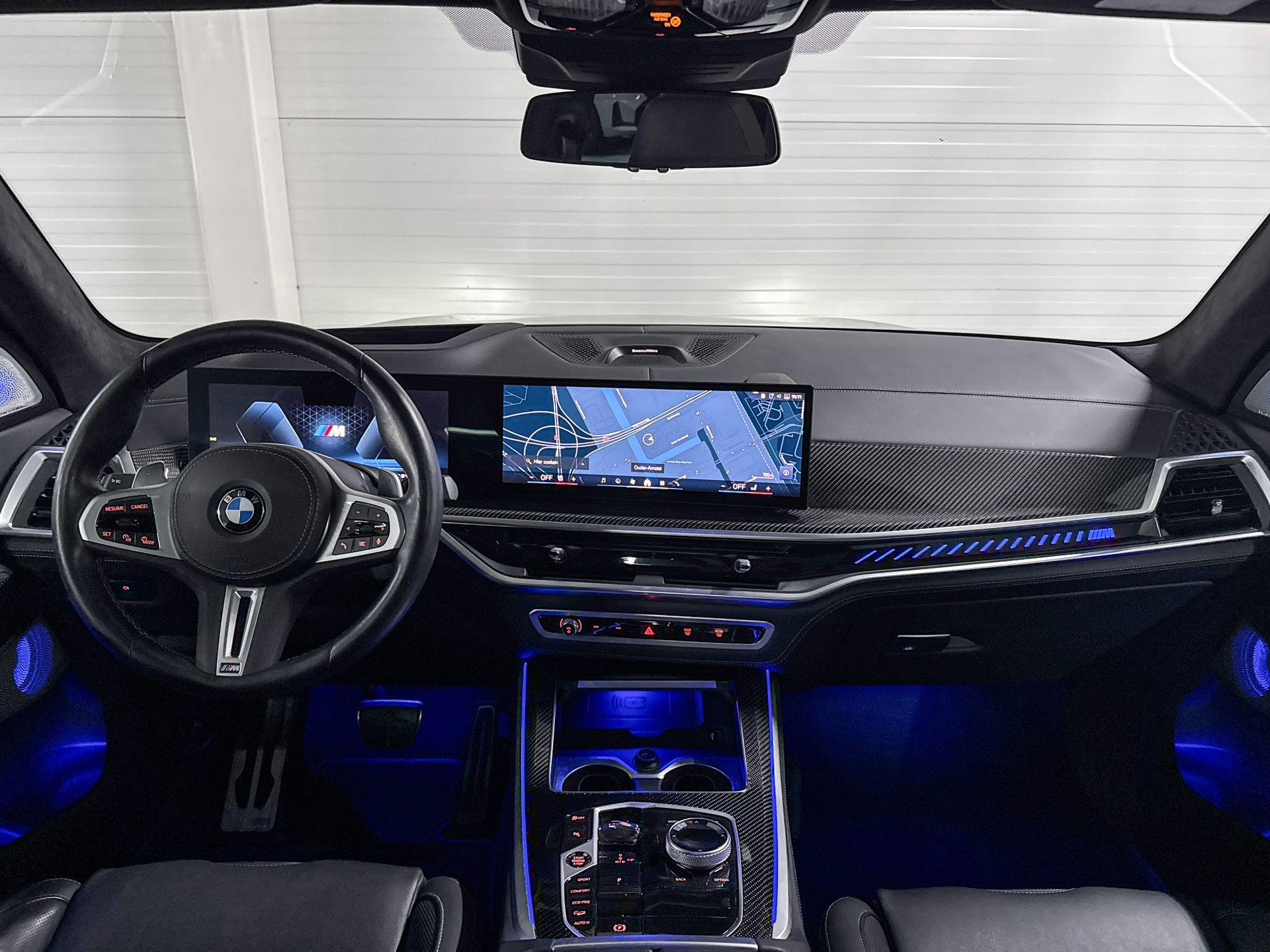 Foto van BMW X5 M60i xDrive