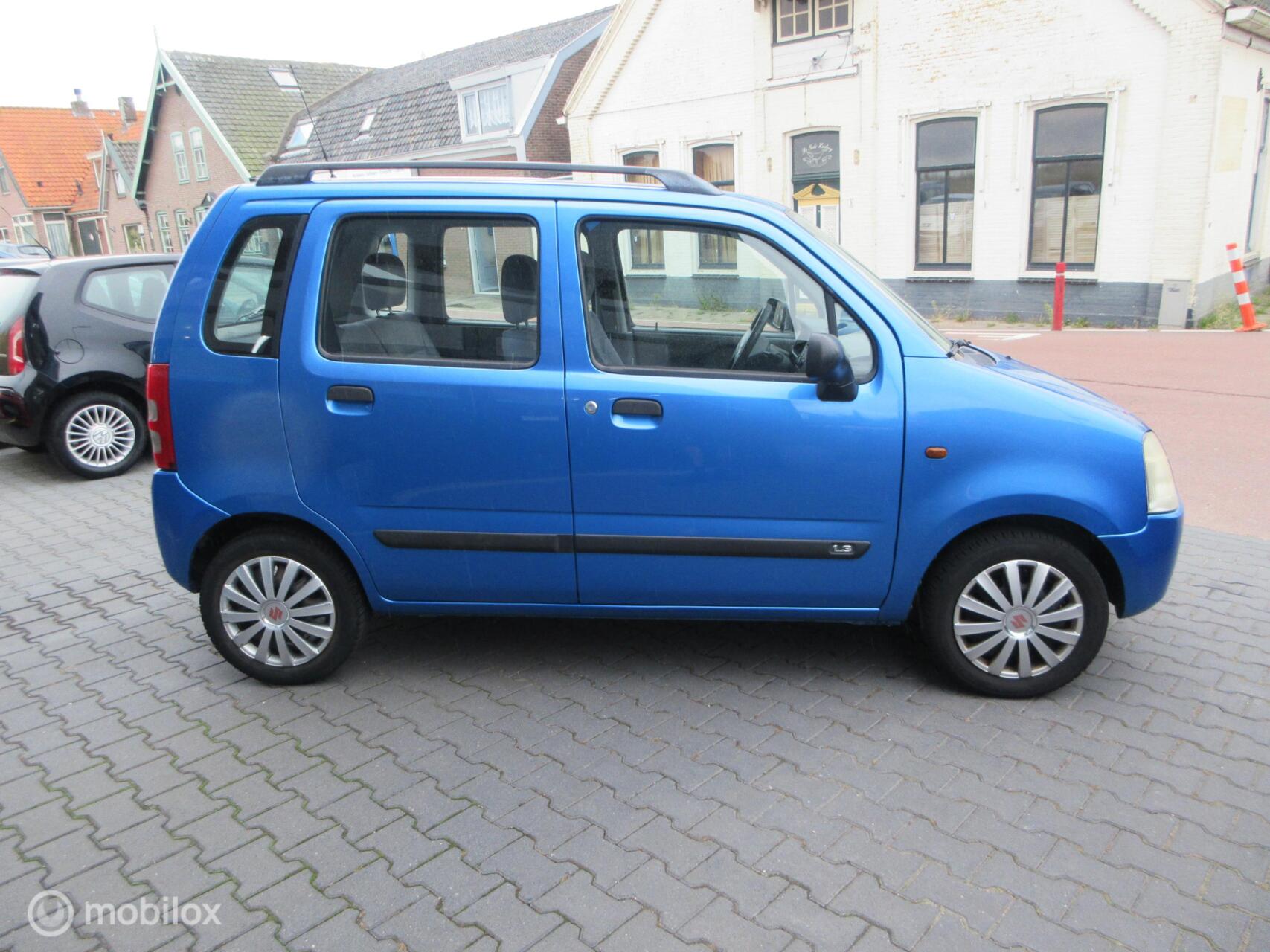 Foto van Suzuki Wagon R