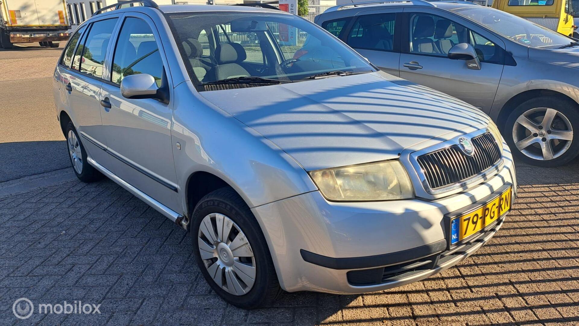 Skoda Fabia 1.4-16V Tour de France 2004 - voorkant