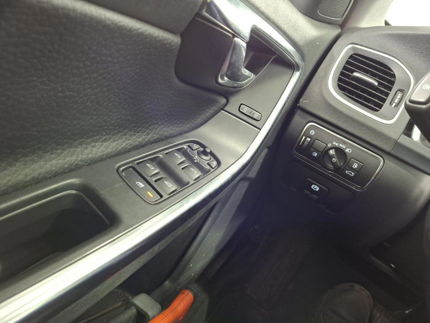 Foto van Volvo V60 Plug In Hybrid