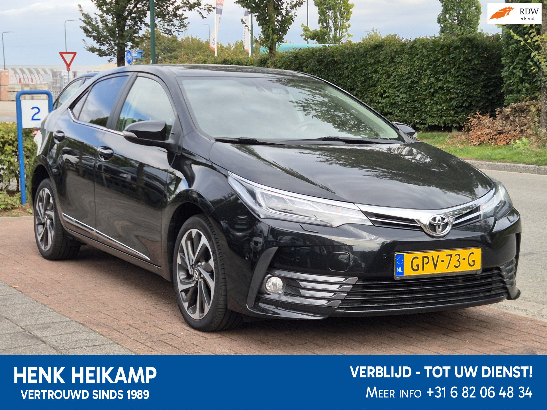 Toyota Toyota Corolla SEDAN 1.6 *AUTOMAAT| ZEER NETTE AUTO 2018 - voorkant