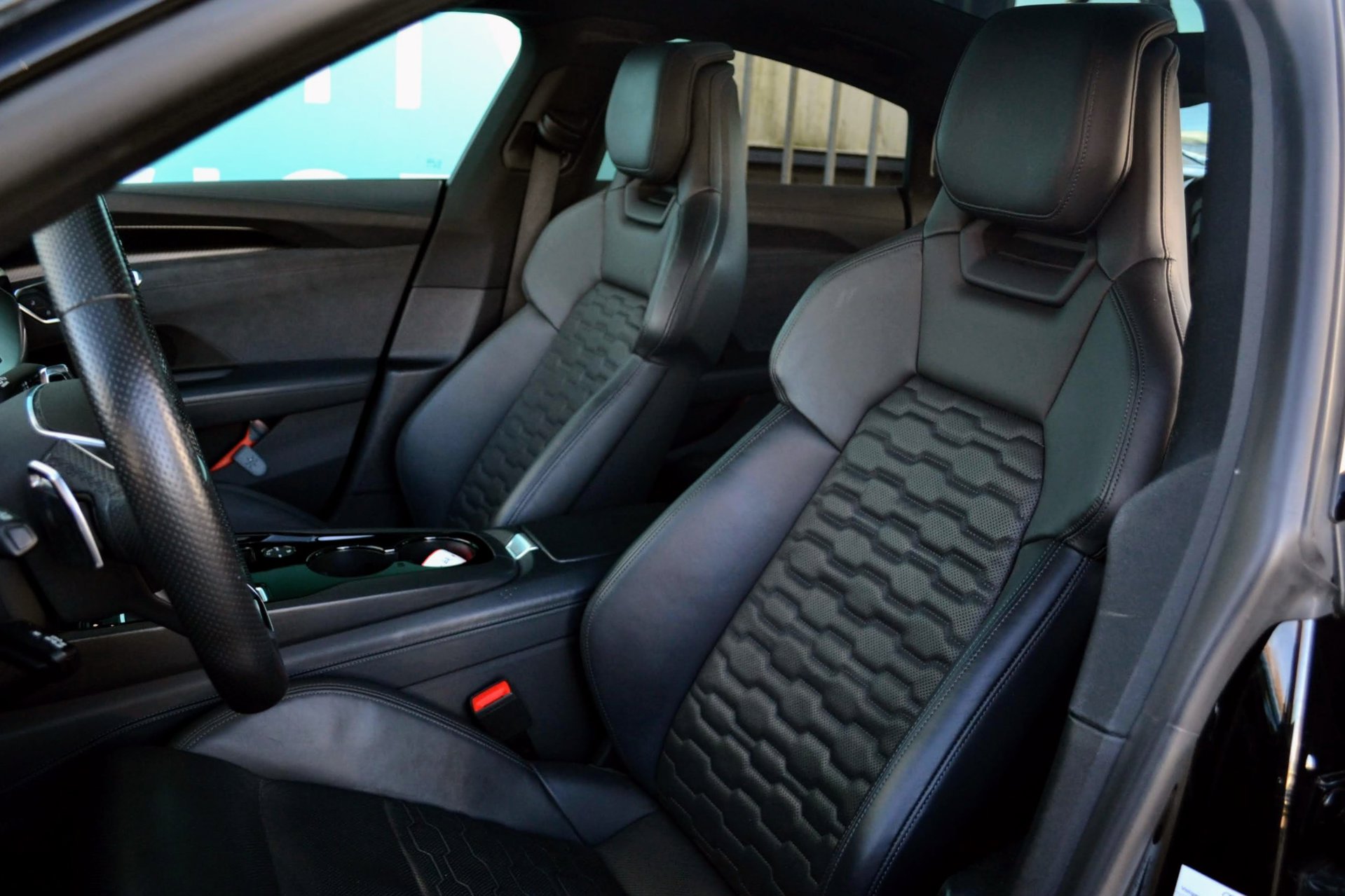 Foto van Audi E-tron GT