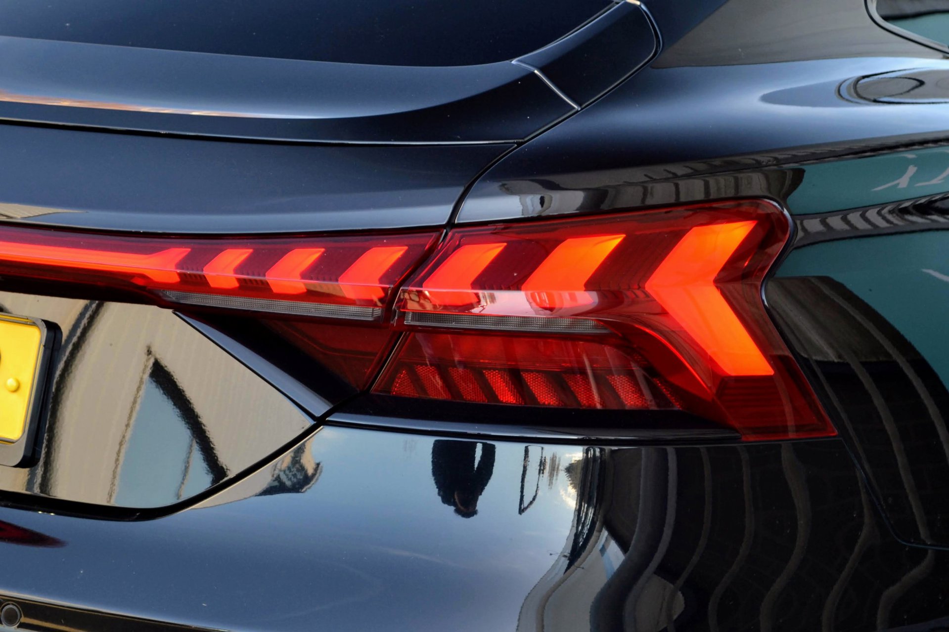 Foto van Audi E-tron GT