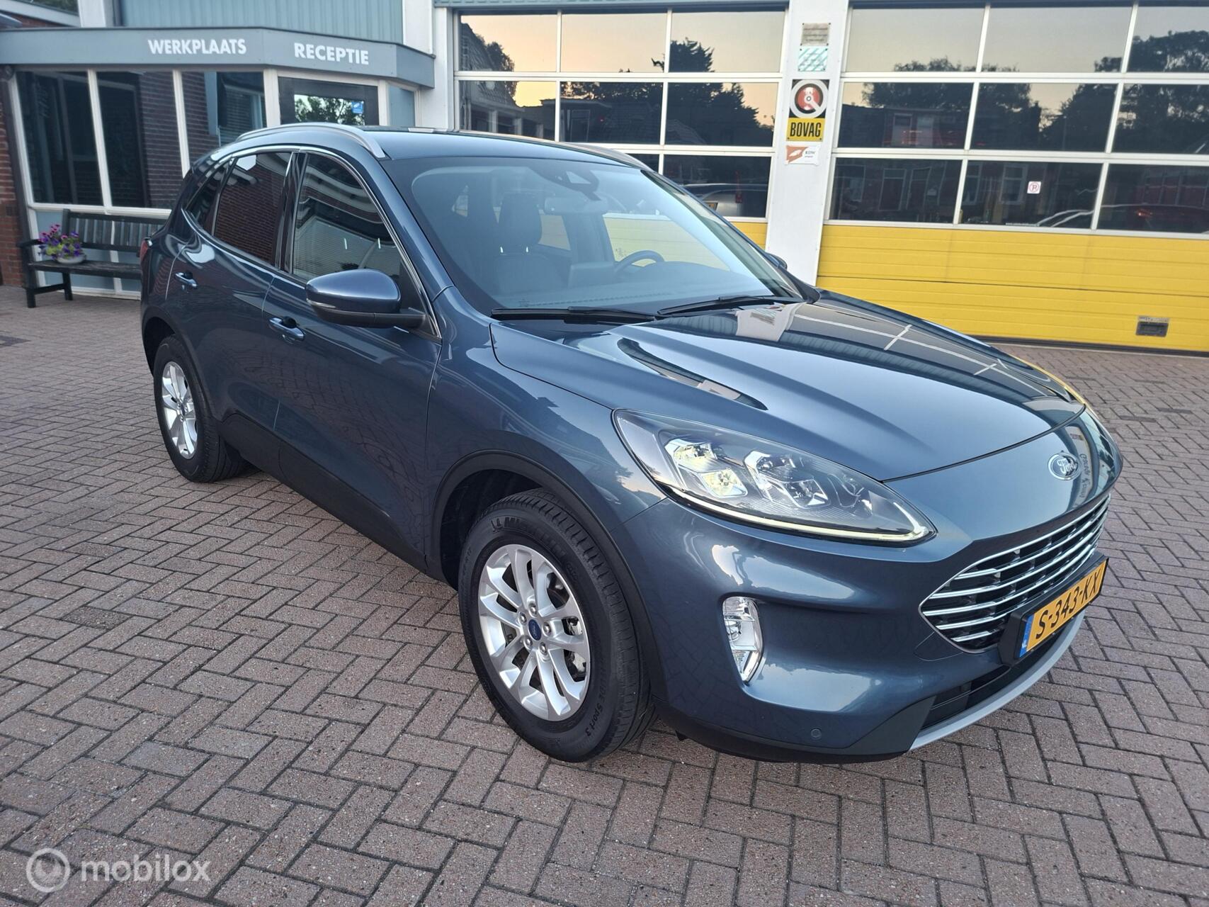 Ford Kuga 2.5 PHEV ST-Line X 2023 - voorkant