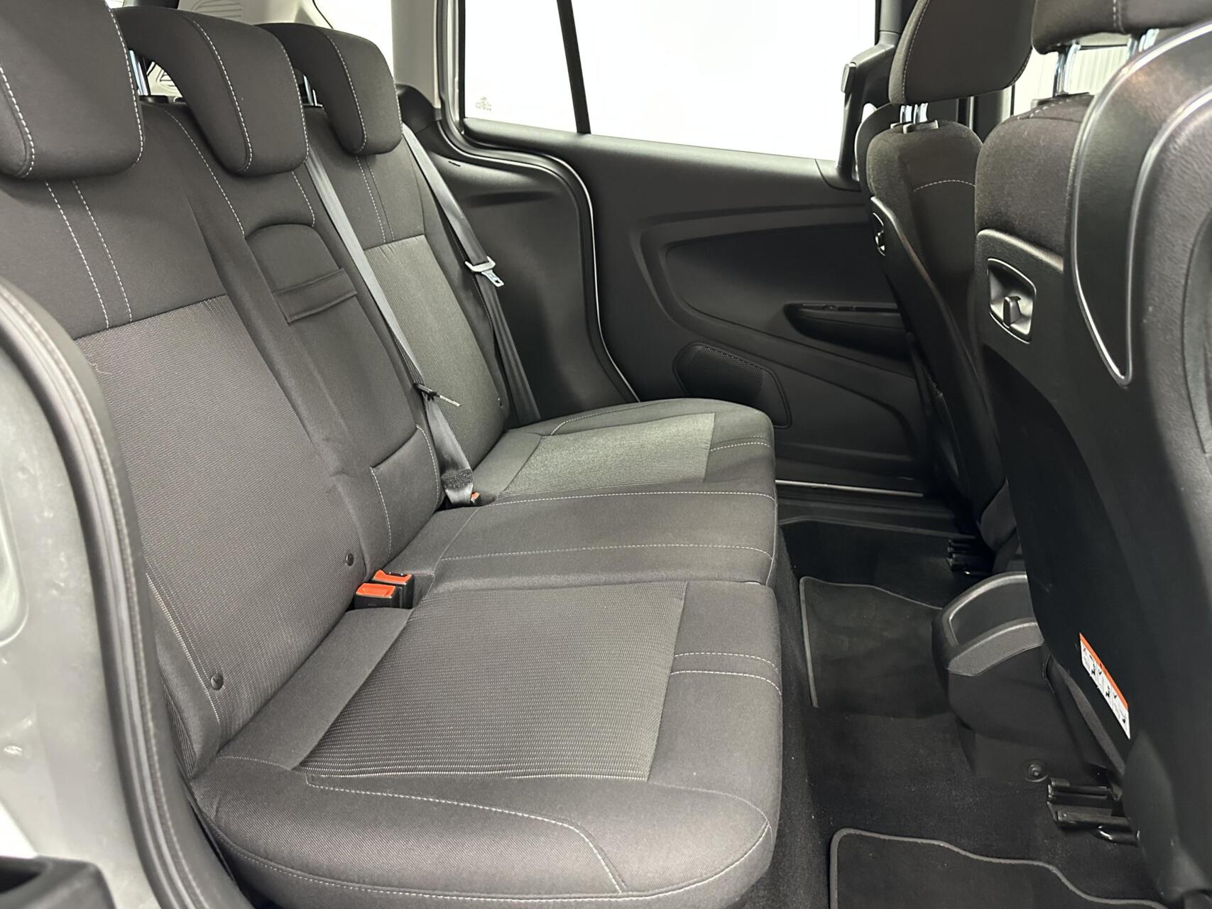 Foto van Ford B-max
