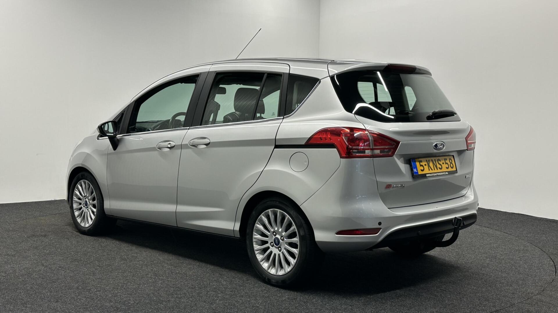 Foto van Ford B-max