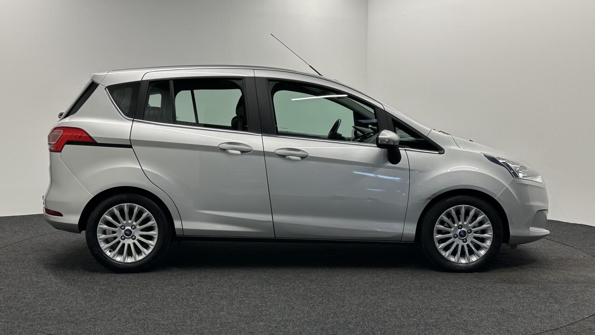 Foto van Ford B-max