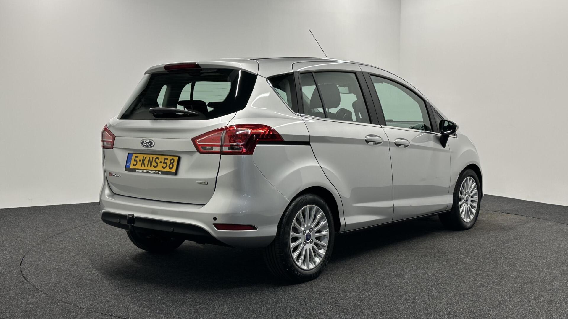 Foto van Ford B-max