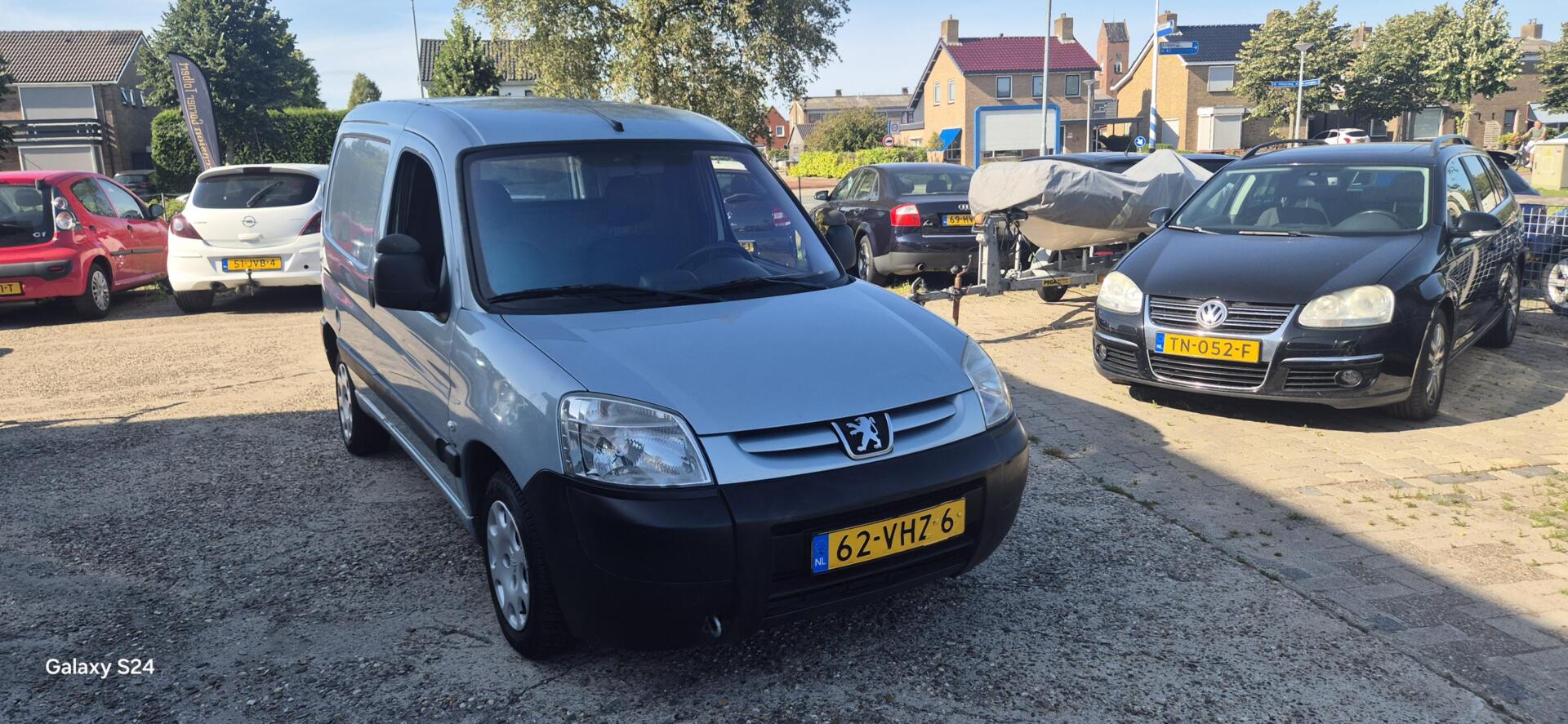 Peugeot Partner 170c 1.6hdi - 55kw 170C 1.6 HDI?€1099,-?Rijd goed- Apk-inruilkoopje 2007 - voorkant