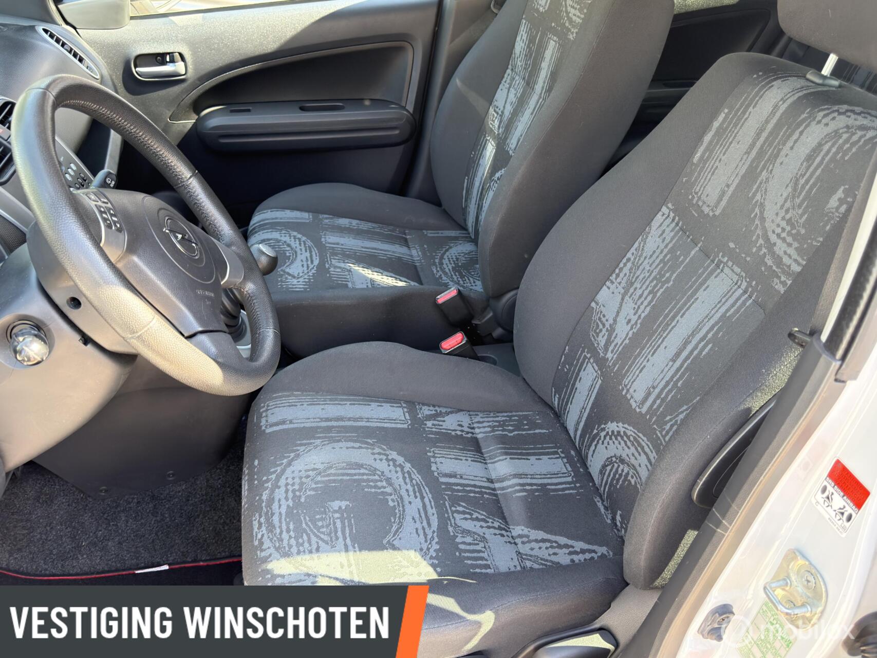 Foto van Opel Agila